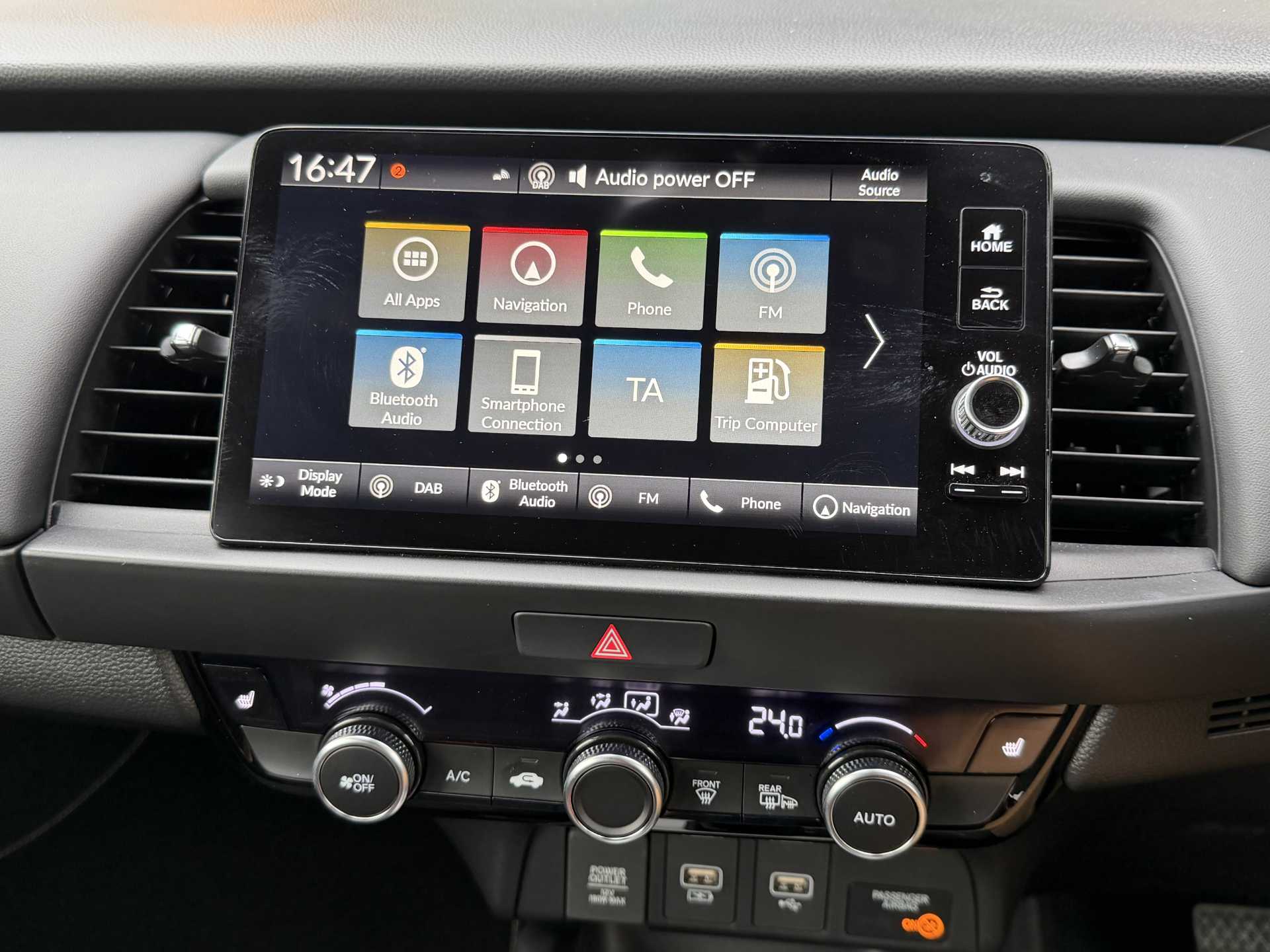 Honda Jazz 1.5 i-MMD Hybrid Crosstar Advance 5dr eCVT - Image 16