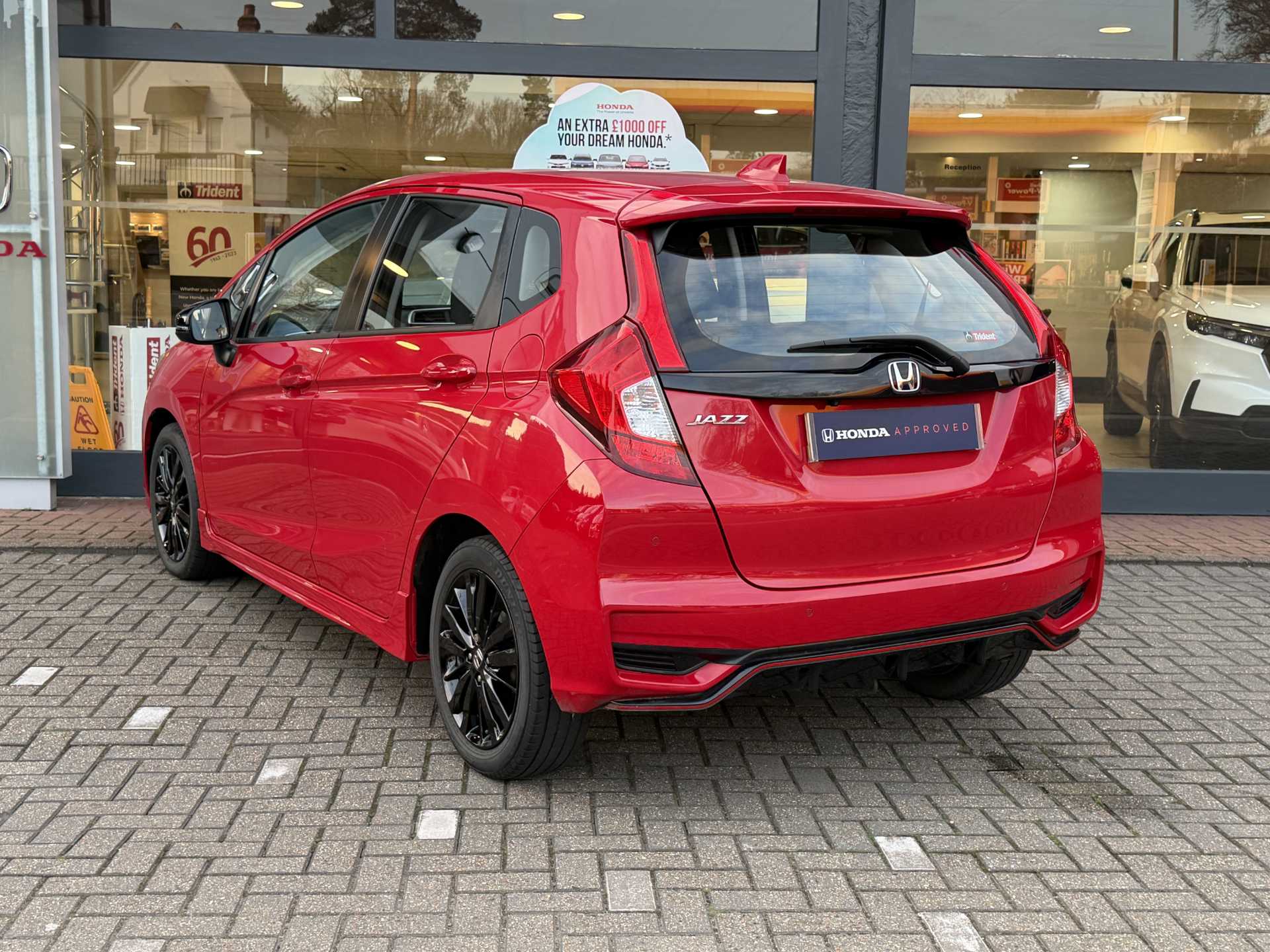 Honda Jazz 1.5 i-VTEC Sport 5dr Navi CVT - Image 3
