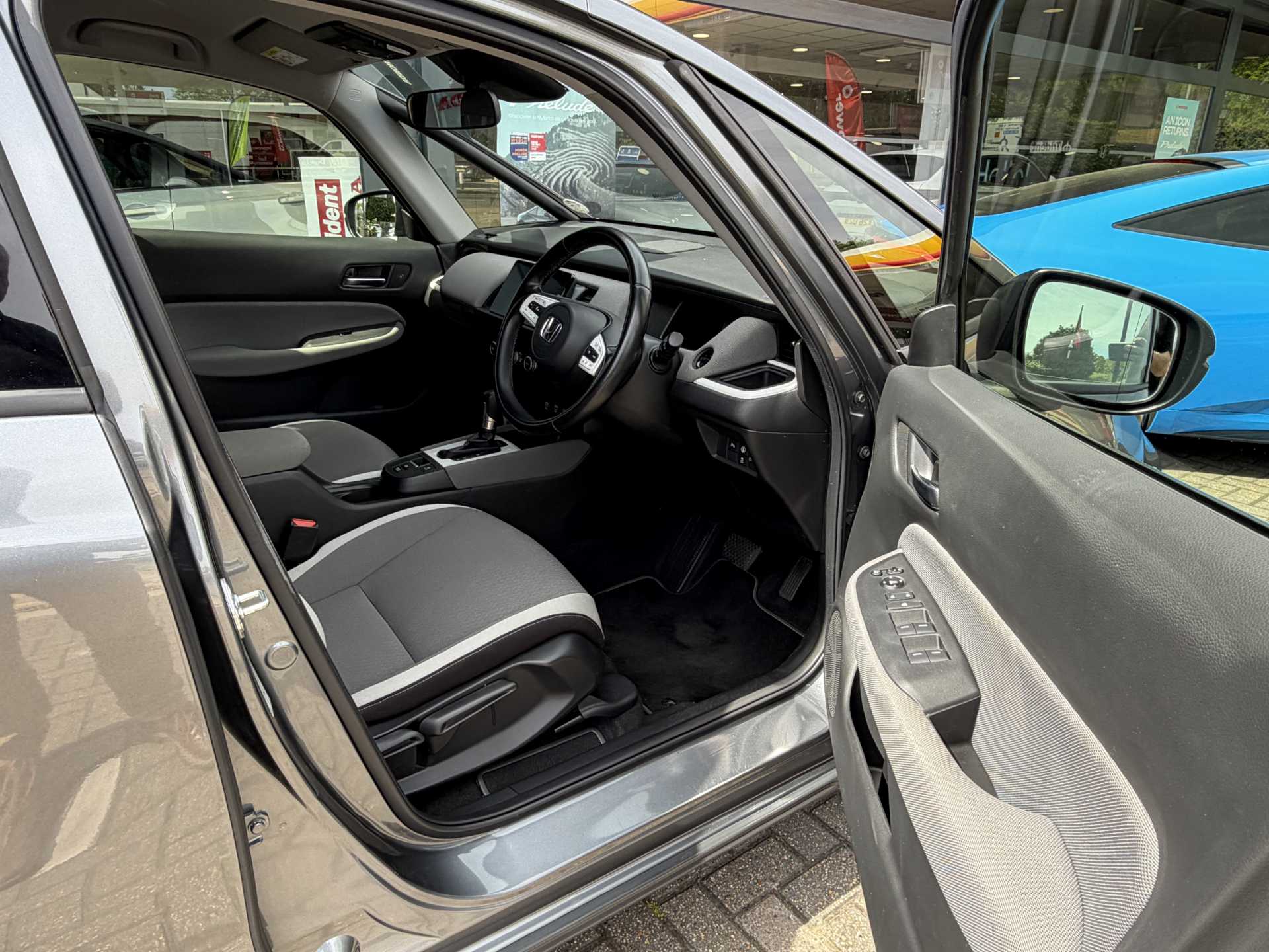 Honda Jazz 1.5 i-MMD Hybrid Crosstar EX 5dr eCVT - Image 15