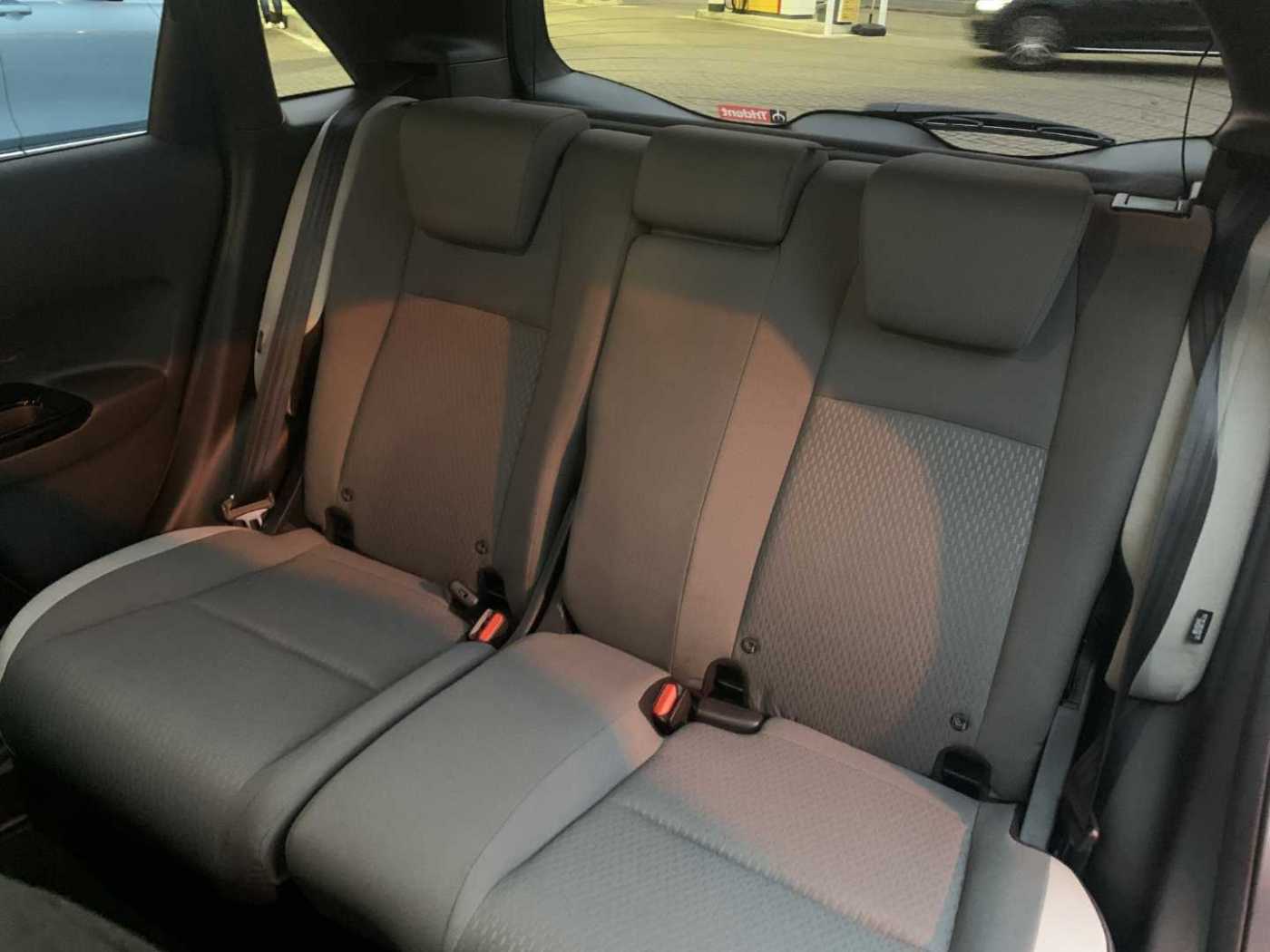 Honda Jazz 1.5 i-MMD Hybrid Crosstar EX 5dr eCVT - Image 8