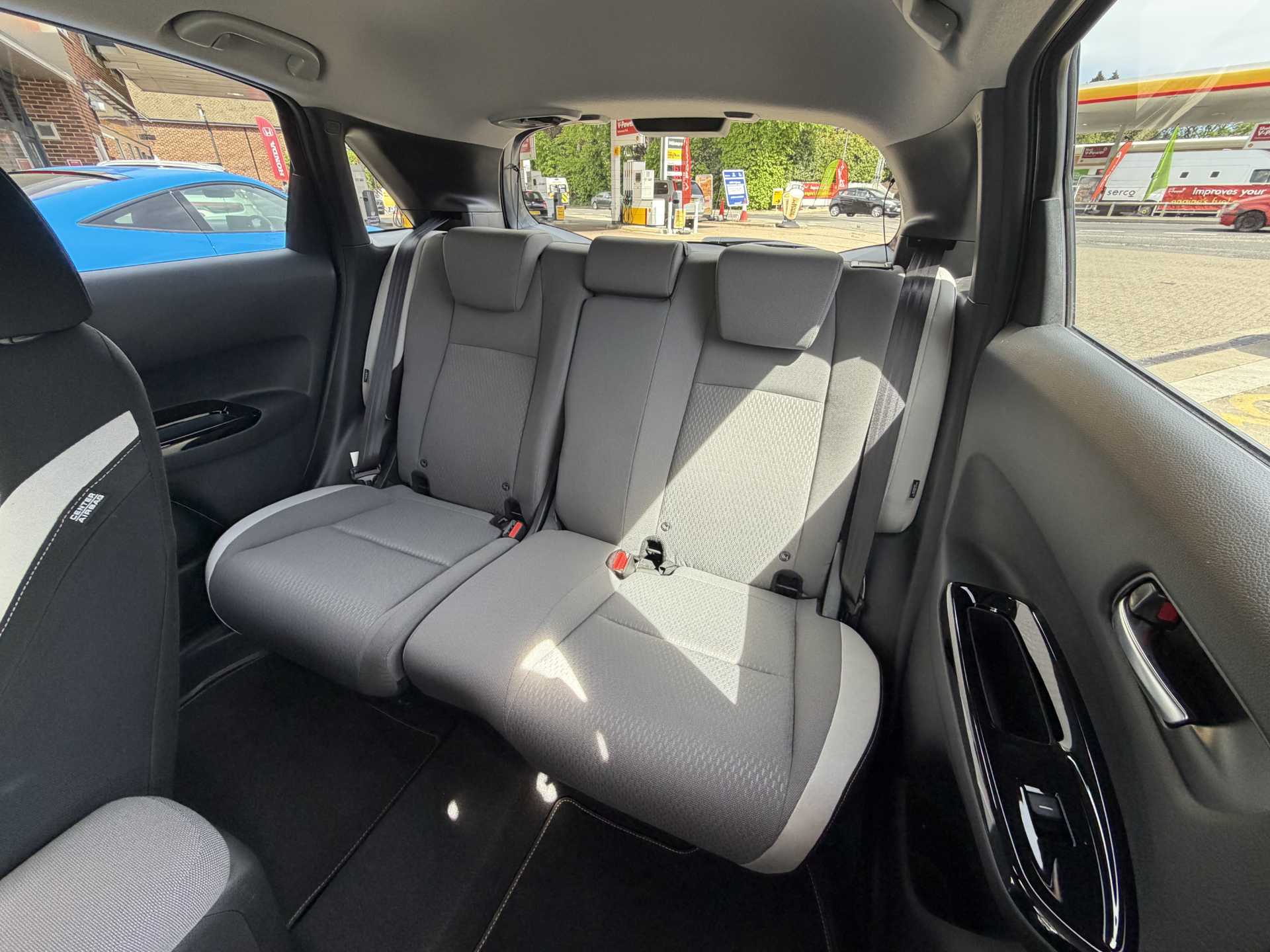 Honda Jazz 1.5 i-MMD Hybrid Crosstar EX 5dr eCVT - Image 8