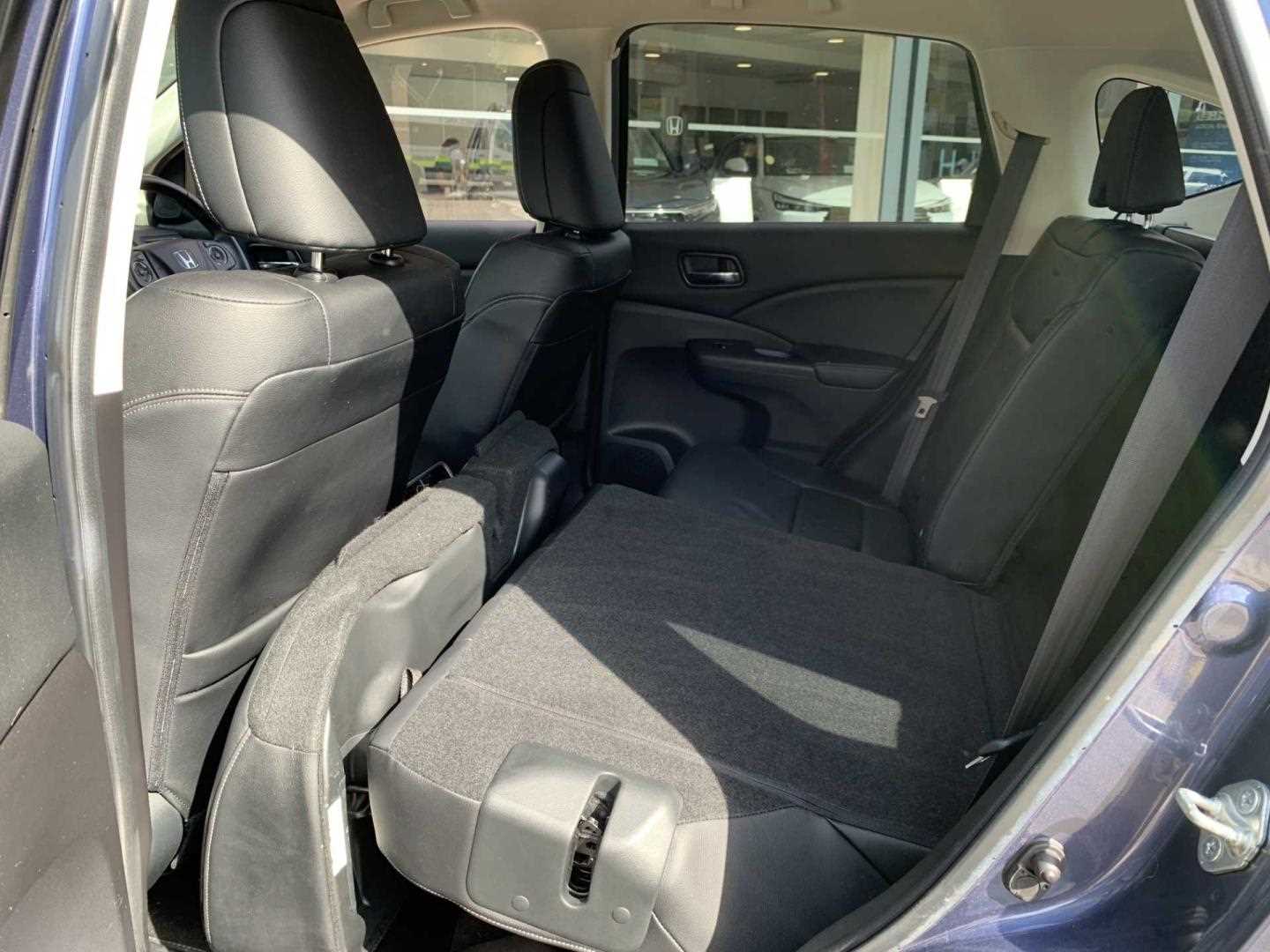 Honda CR-V 2.0 i-VTEC EX 5dr Auto - Image 19