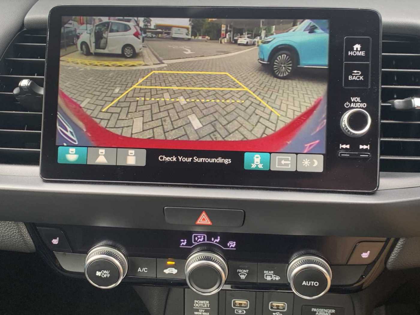 Honda Jazz 1.5 i-MMD Hybrid EX 5dr eCVT - Image 14