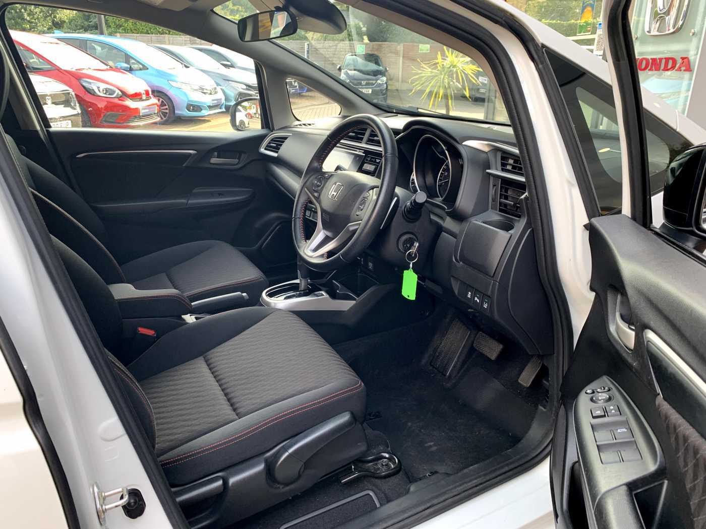 Honda Jazz 1.5 i-VTEC Sport 5dr Navi CVT - Image 15