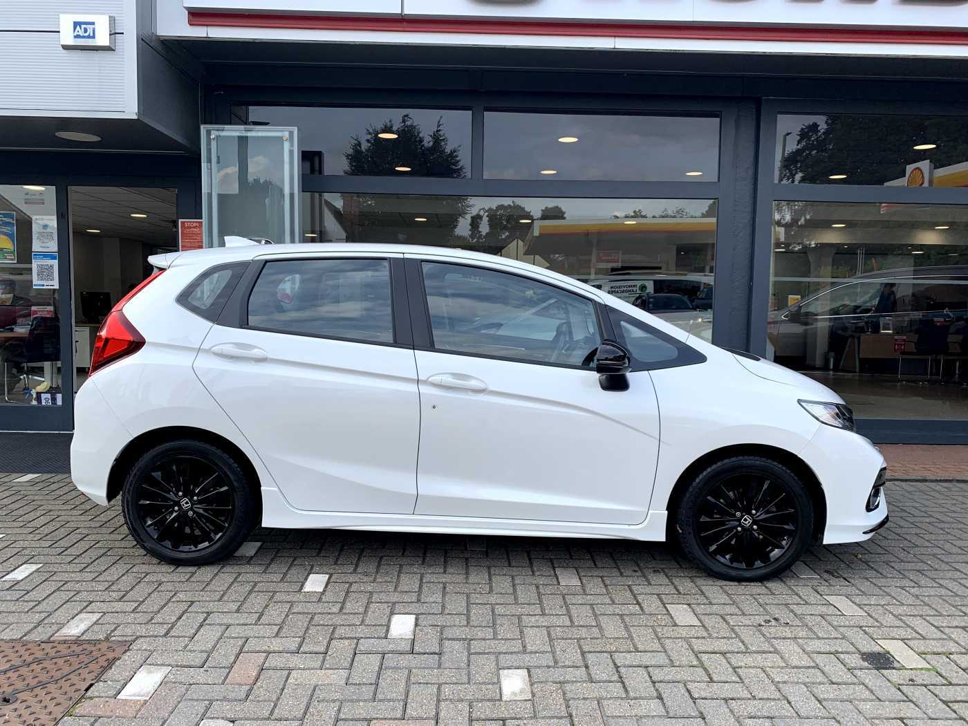 Honda Jazz 1.5 i-VTEC Sport 5dr Navi CVT - Image 5