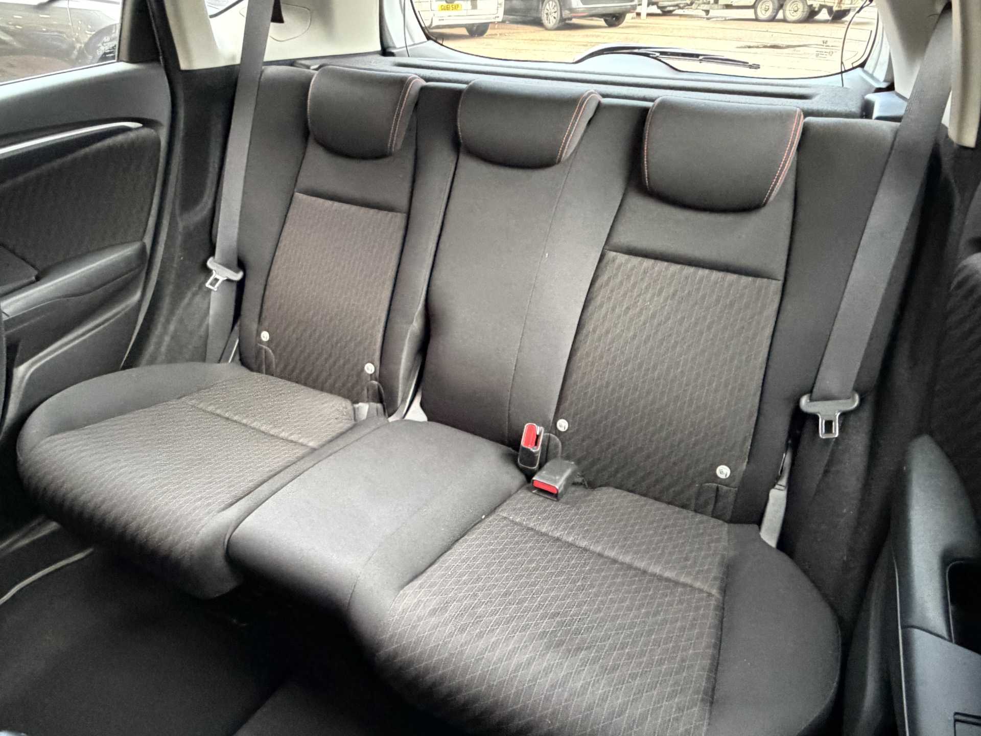 Honda Jazz 1.5 i-VTEC Sport 5dr Navi CVT - Image 8