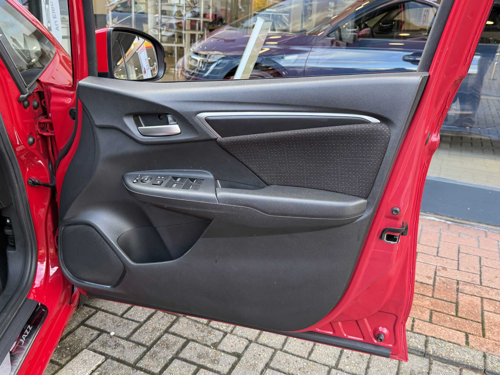 Honda Jazz 1.3 EX Navi 5dr CVT - Image 17