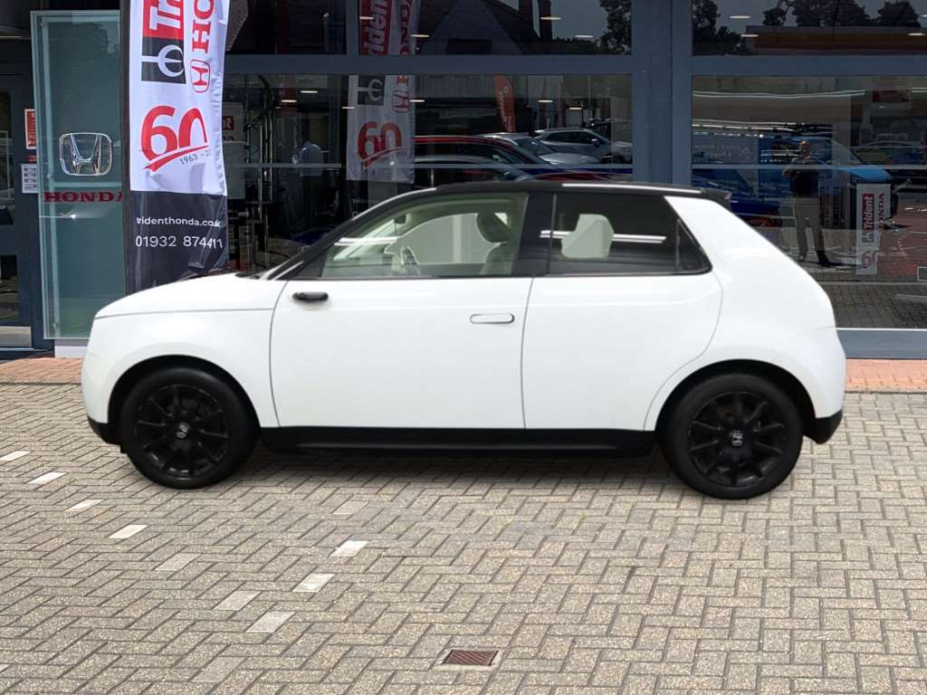 Honda e 100kW 36kWh 5dr Auto - Image 10