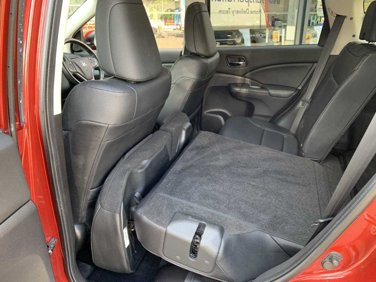 Honda CR-V 2.0 i-VTEC EX 5dr Auto - Image 19