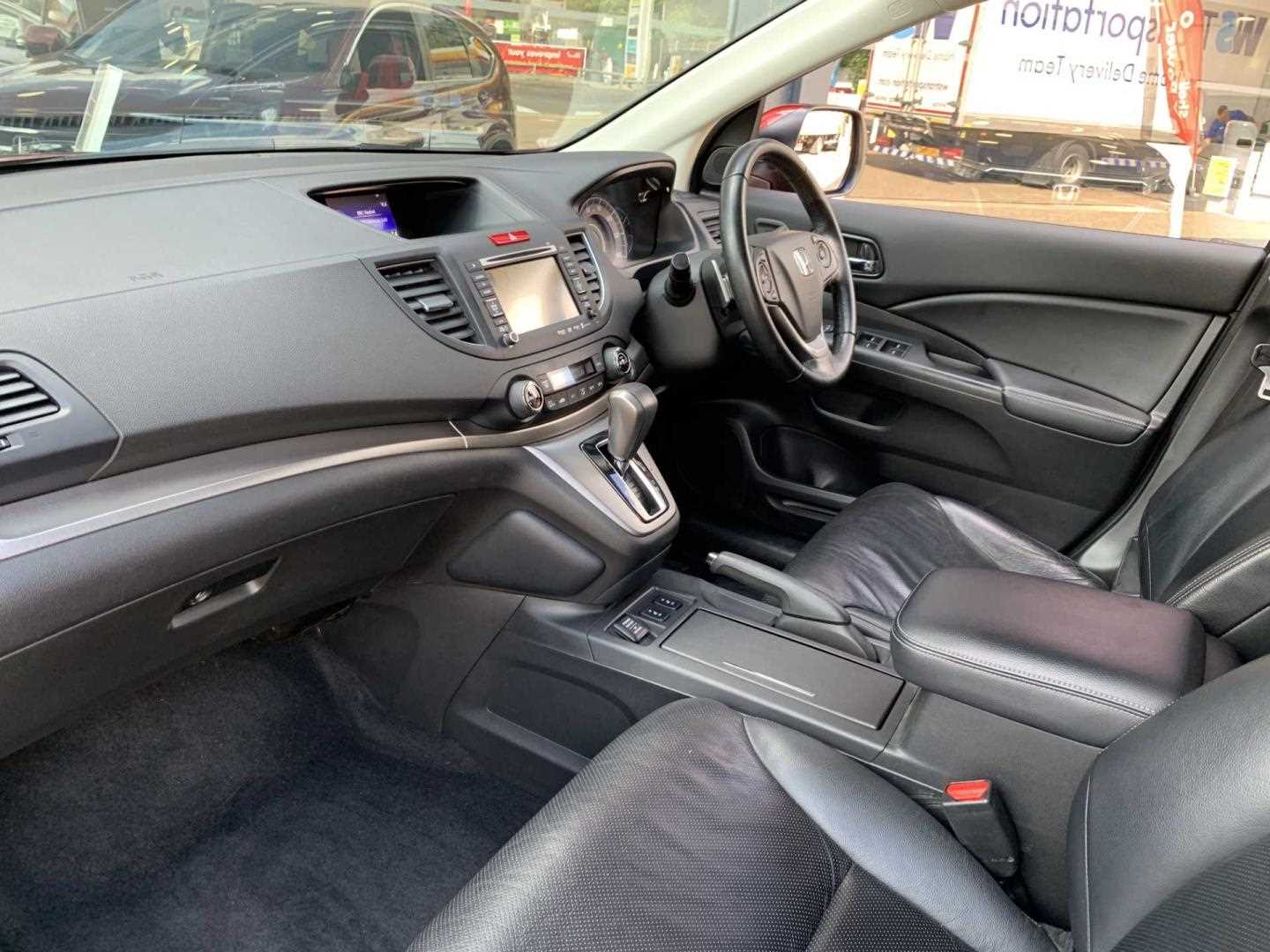 Honda CR-V 2.0 i-VTEC EX 5dr Auto - Image 2