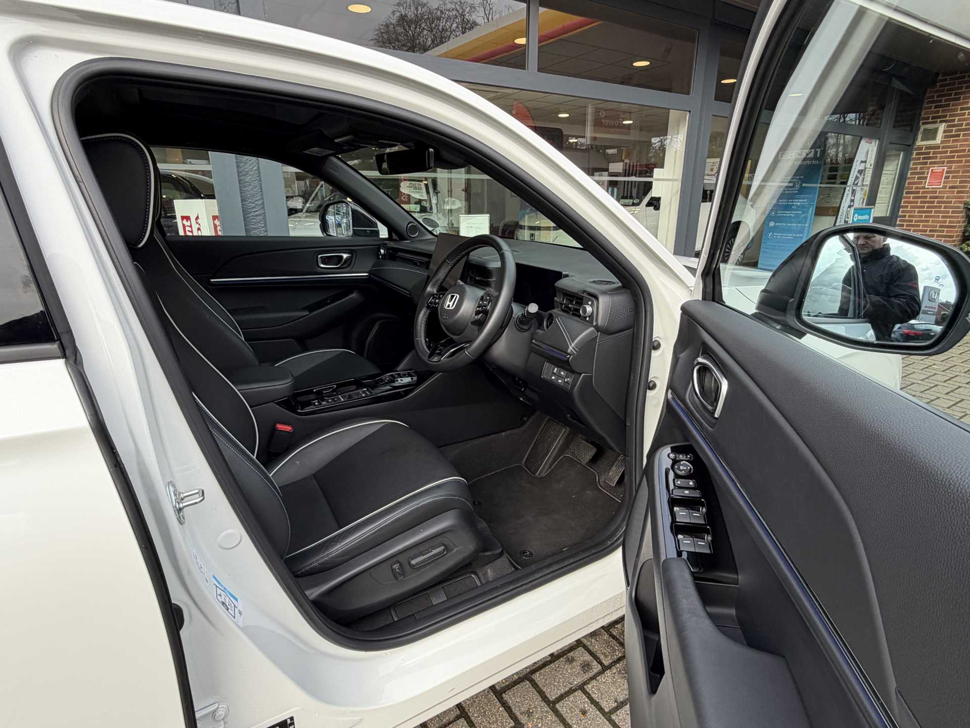 Honda e-Ny1 150kW Advance 69kWh 5dr Auto - Image 15