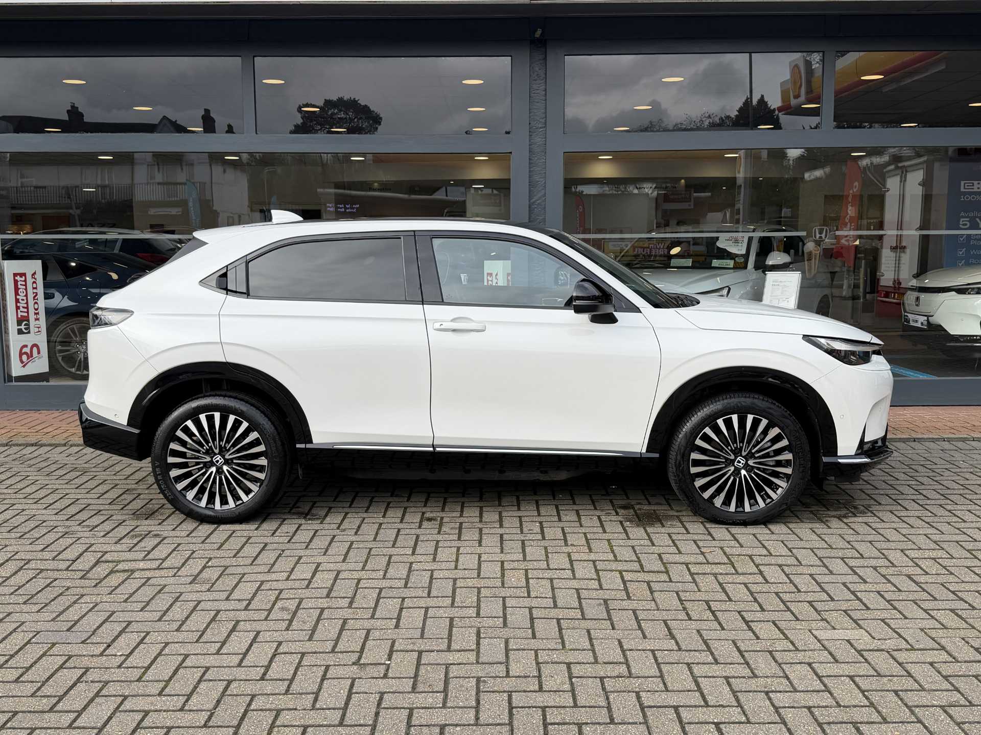 Honda e-Ny1 150kW Advance 69kWh 5dr Auto - Image 5