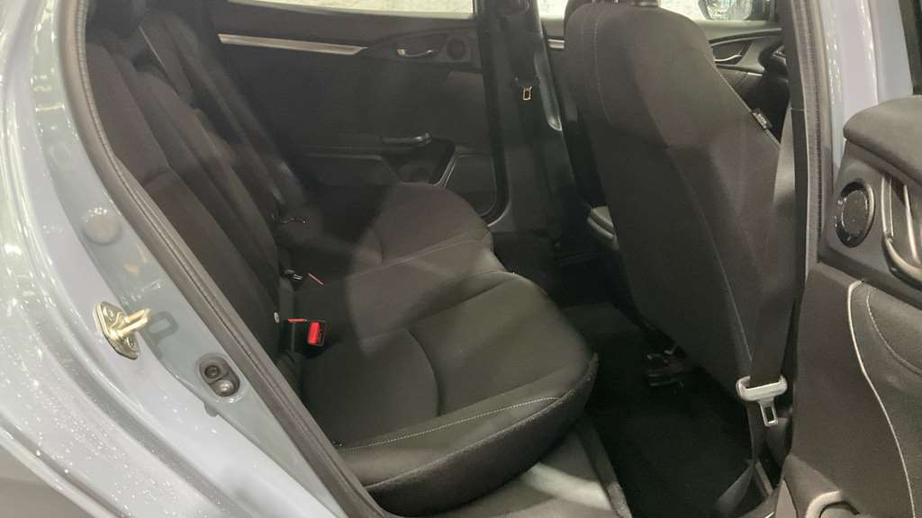 Honda Civic 1.5 VTEC Turbo Sport 5dr CVT - Image 8
