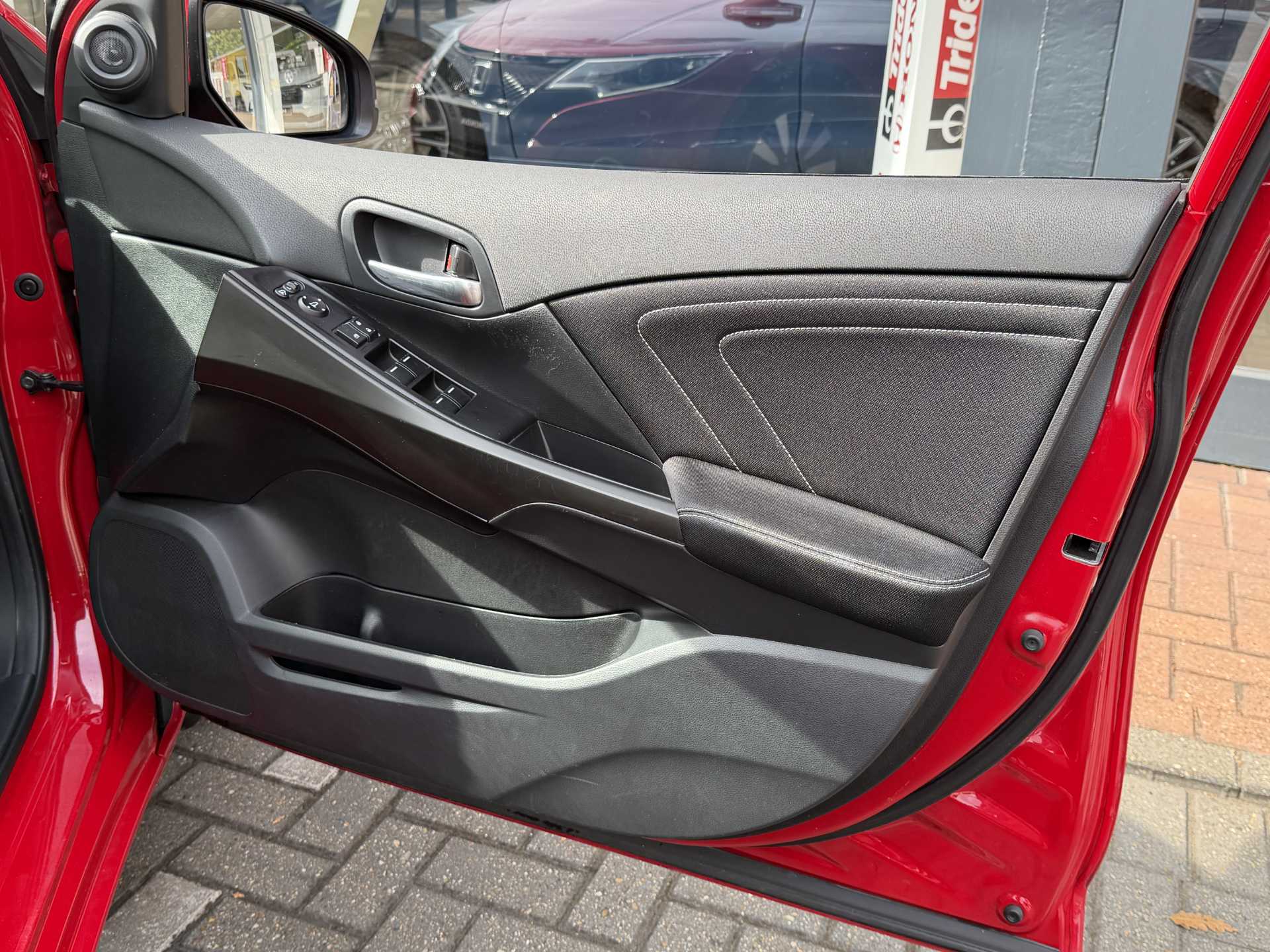 Honda Civic 1.4 i-VTEC SE Plus 5dr [Nav] - Image 17