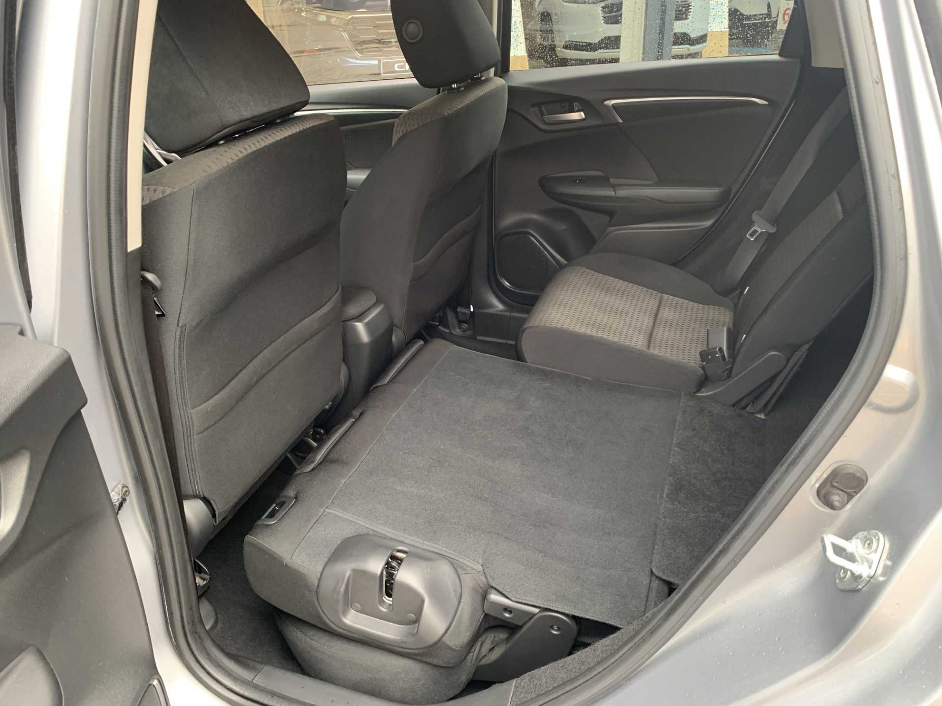 Honda Jazz 1.3 i-VTEC EX Navi 5dr CVT - Image 19