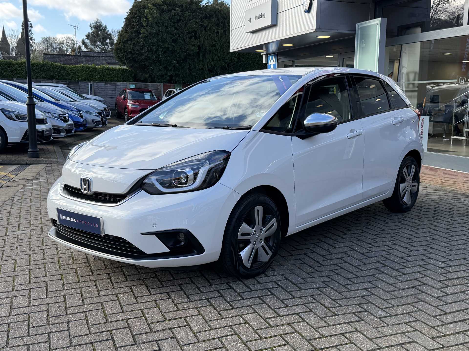 Honda Jazz 1.5 i-MMD Hybrid EX 5dr eCVT - Image 10