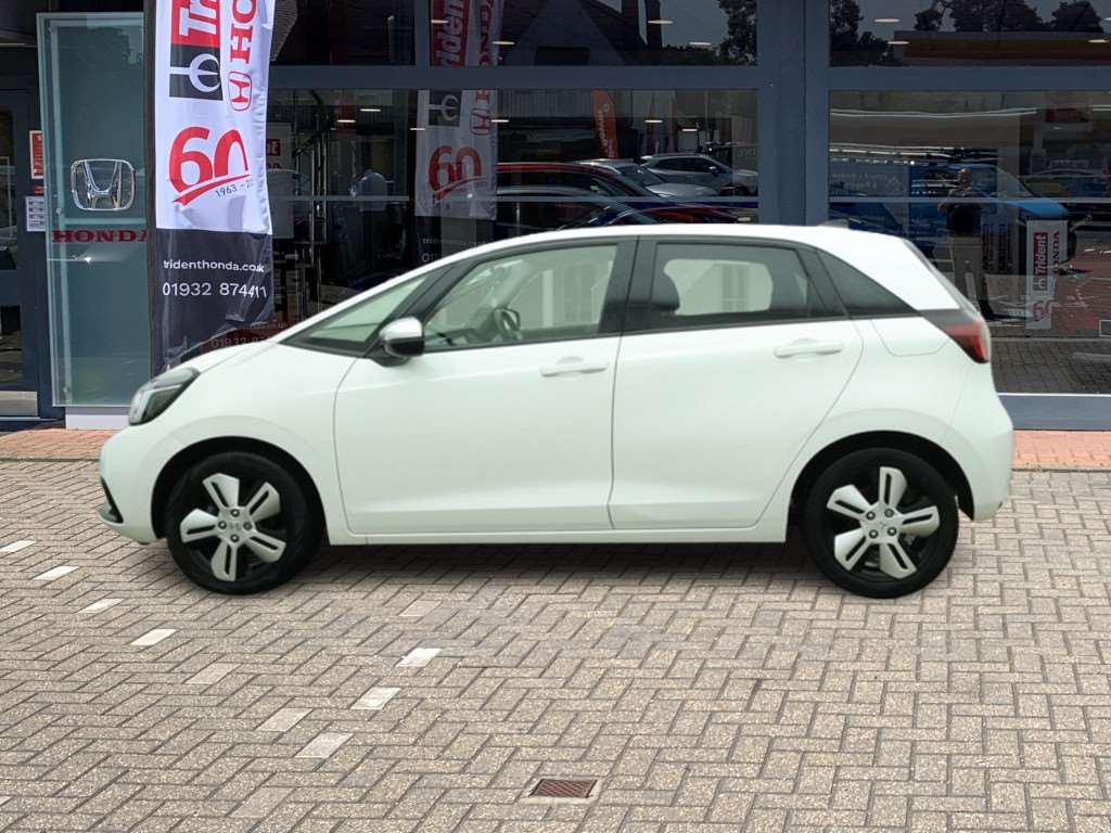 Honda Jazz 1.5 i-MMD Hybrid EX 5dr eCVT - Image 11