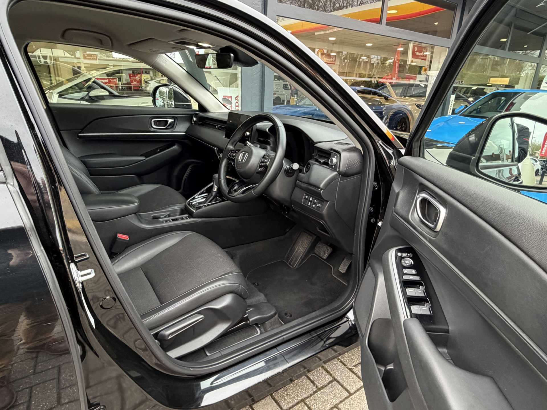 Honda HR-V 1.5 eHEV Advance 5dr CVT - Image 15