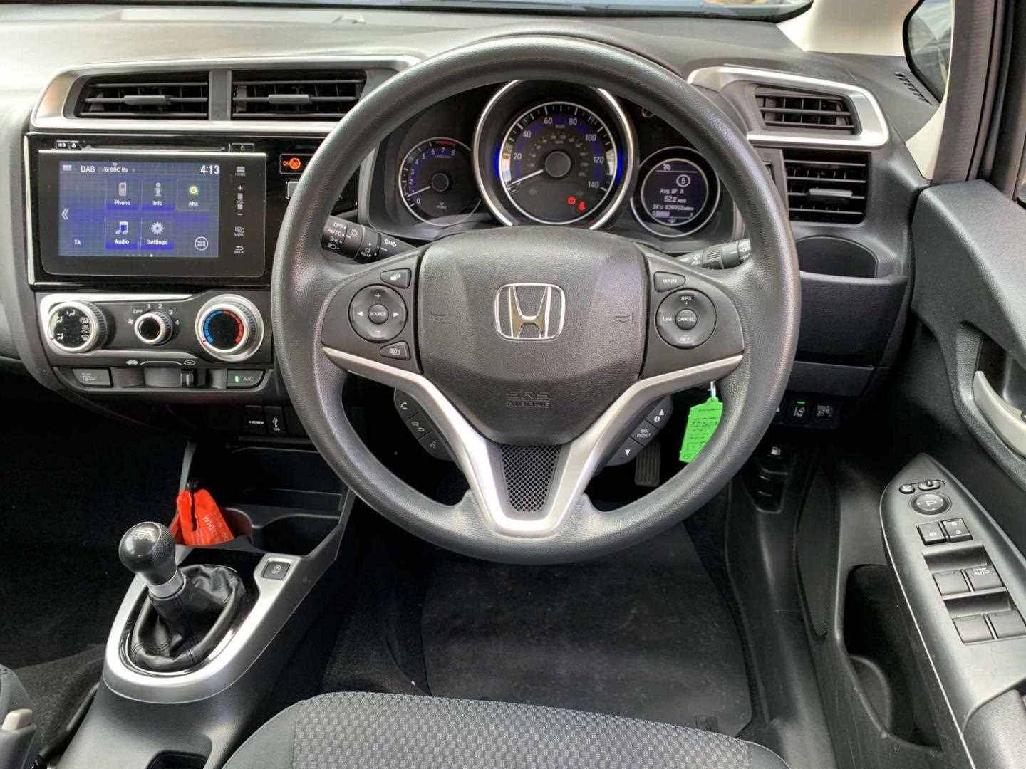 Honda JAZZ 1.3 i-VTEC SE 5dr - Image 16