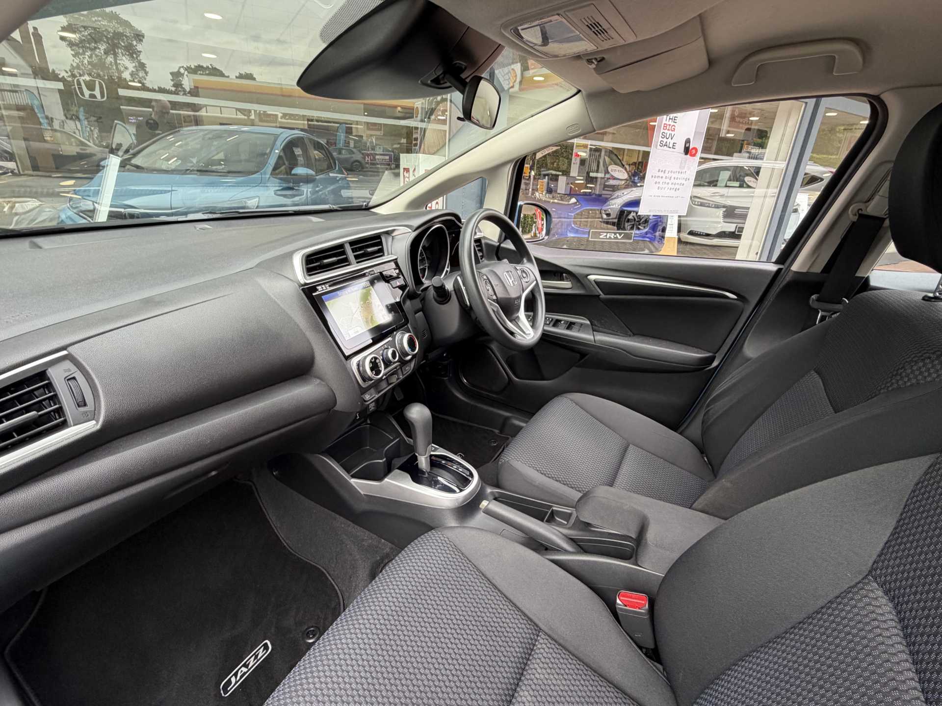 Honda Jazz 1.3 i-VTEC SE Navi 5dr CVT - Image 2