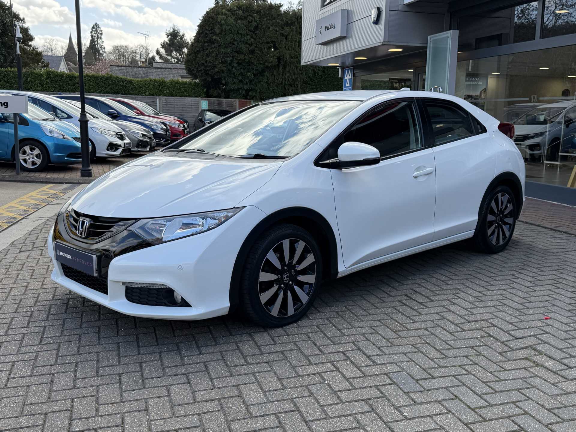 Honda Civic 1.8 i-VTEC SE Plus 5dr Auto - Image 10