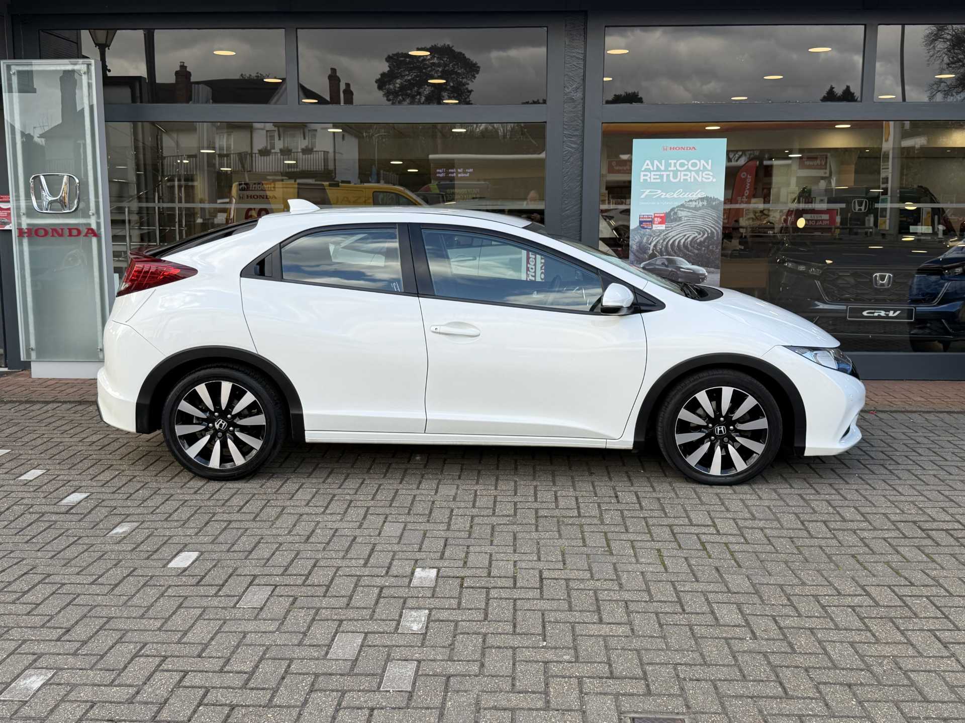 Honda Civic 1.8 i-VTEC SE Plus 5dr Auto - Image 5