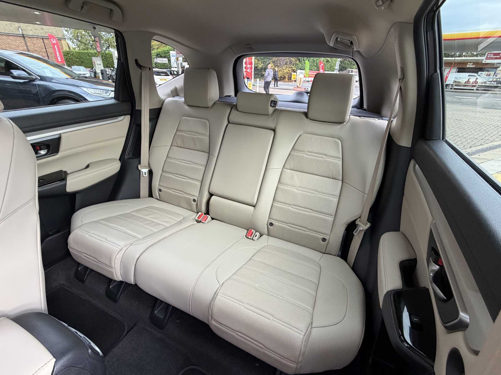 Honda CR-V 2.0 i-MMD Hybrid SR 5dr eCVT - Image 8