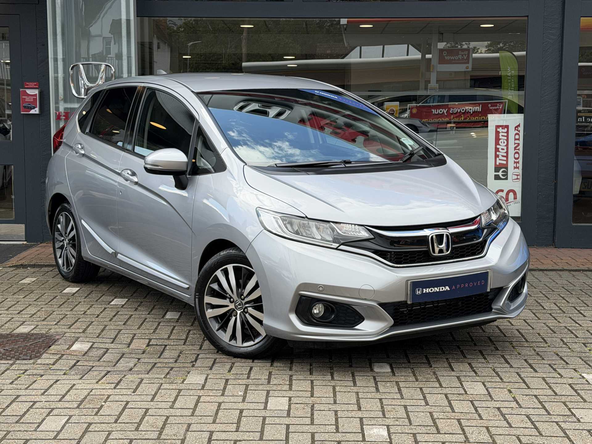 Honda Jazz 1.3 i-VTEC EX 5dr - Image 1