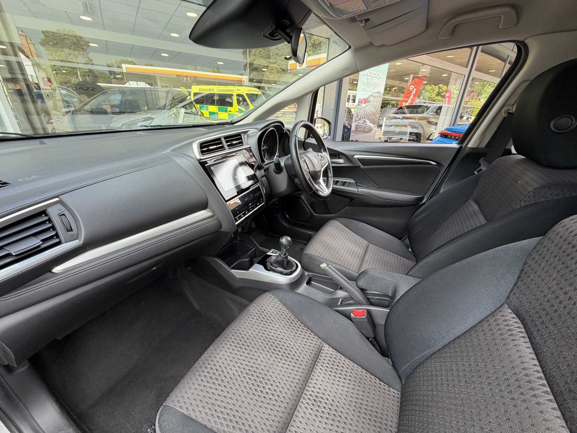 Honda Jazz 1.3 i-VTEC EX 5dr - Image 2