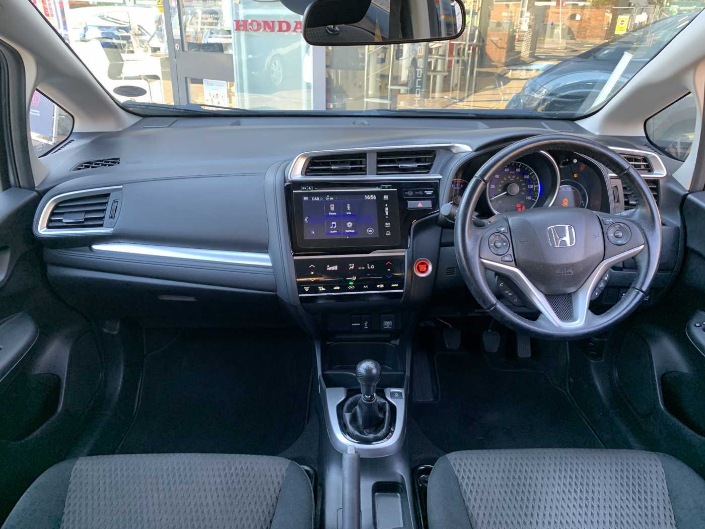 Honda Jazz 1.3 i-VTEC EX 5dr - Image 4
