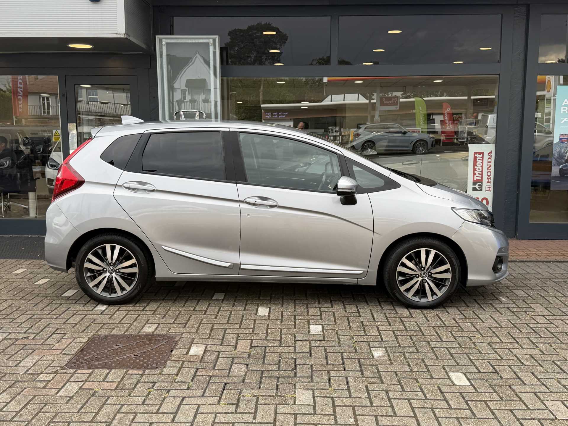 Honda Jazz 1.3 i-VTEC EX 5dr - Image 5