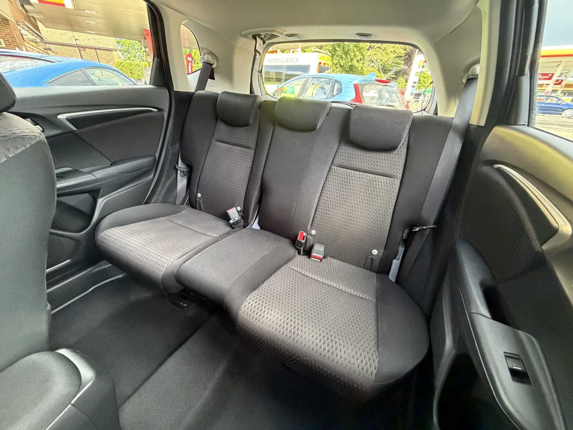 Honda Jazz 1.3 i-VTEC EX 5dr - Image 8