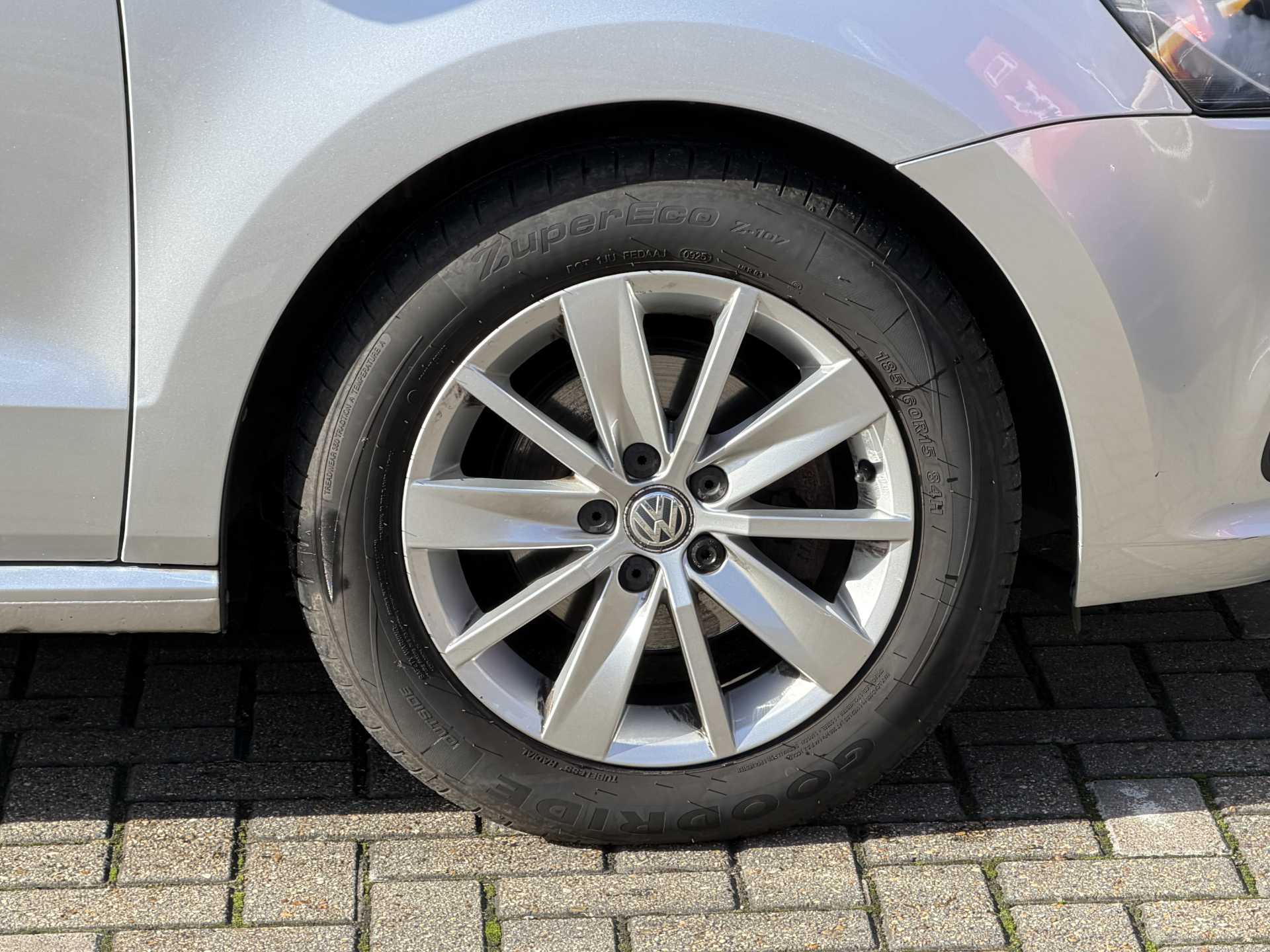 Volkswagen POLO 1.2 TSI SE 5dr DSG — image 9