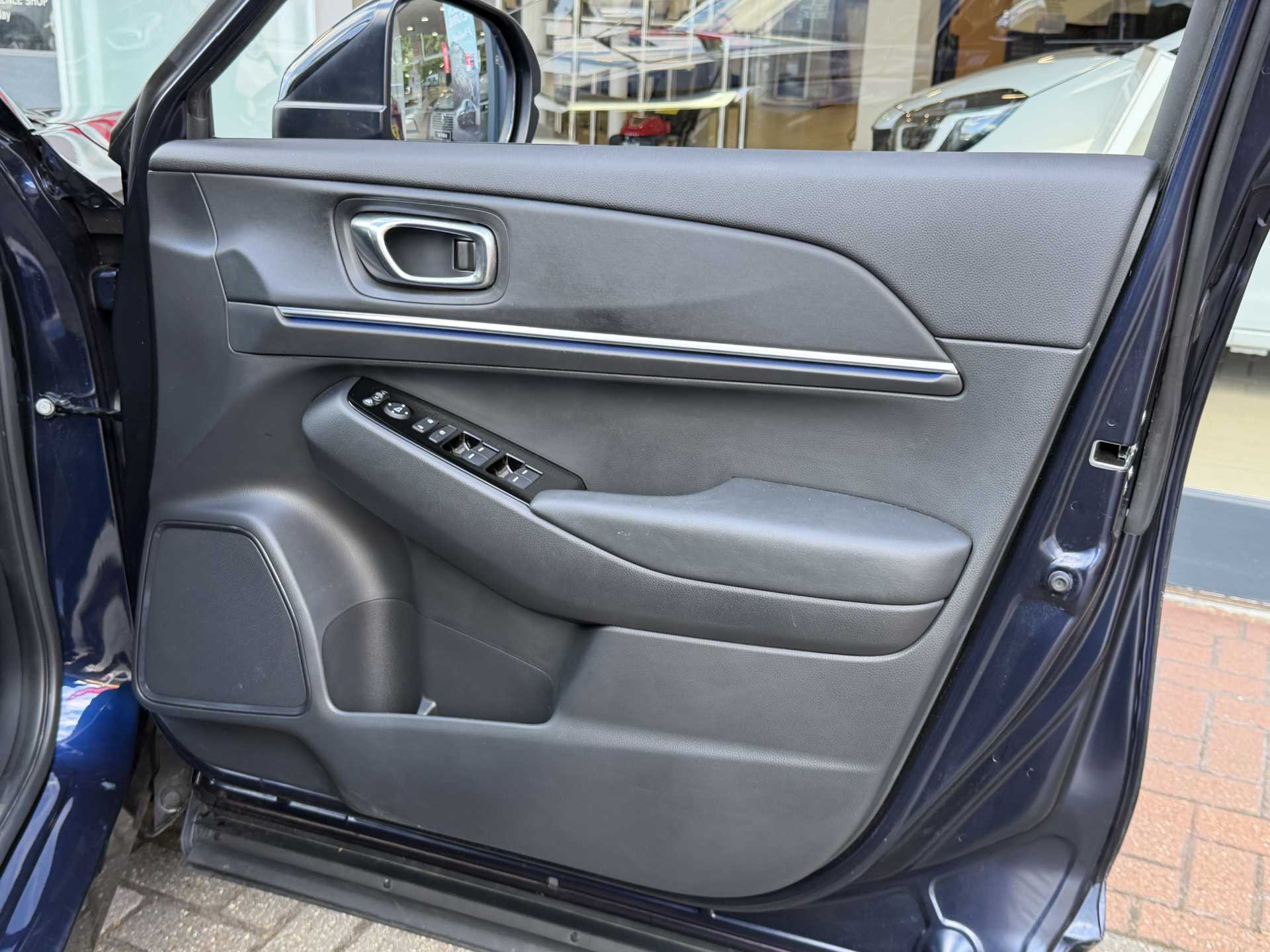 Honda e-Ny1 150kW Advance 69kWh 5dr Auto - Image 17