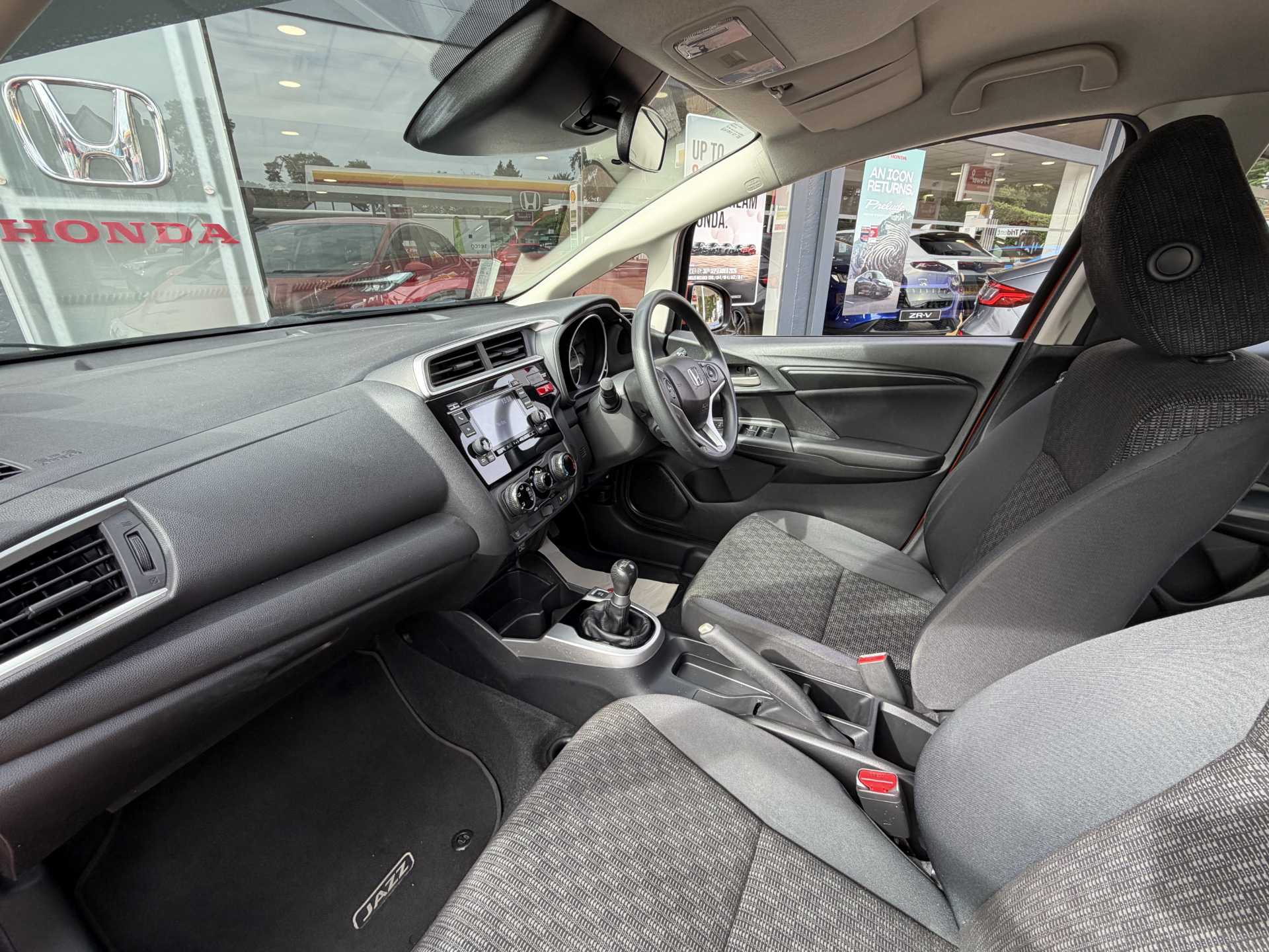 Honda Jazz 1.3 S 5dr — image 2