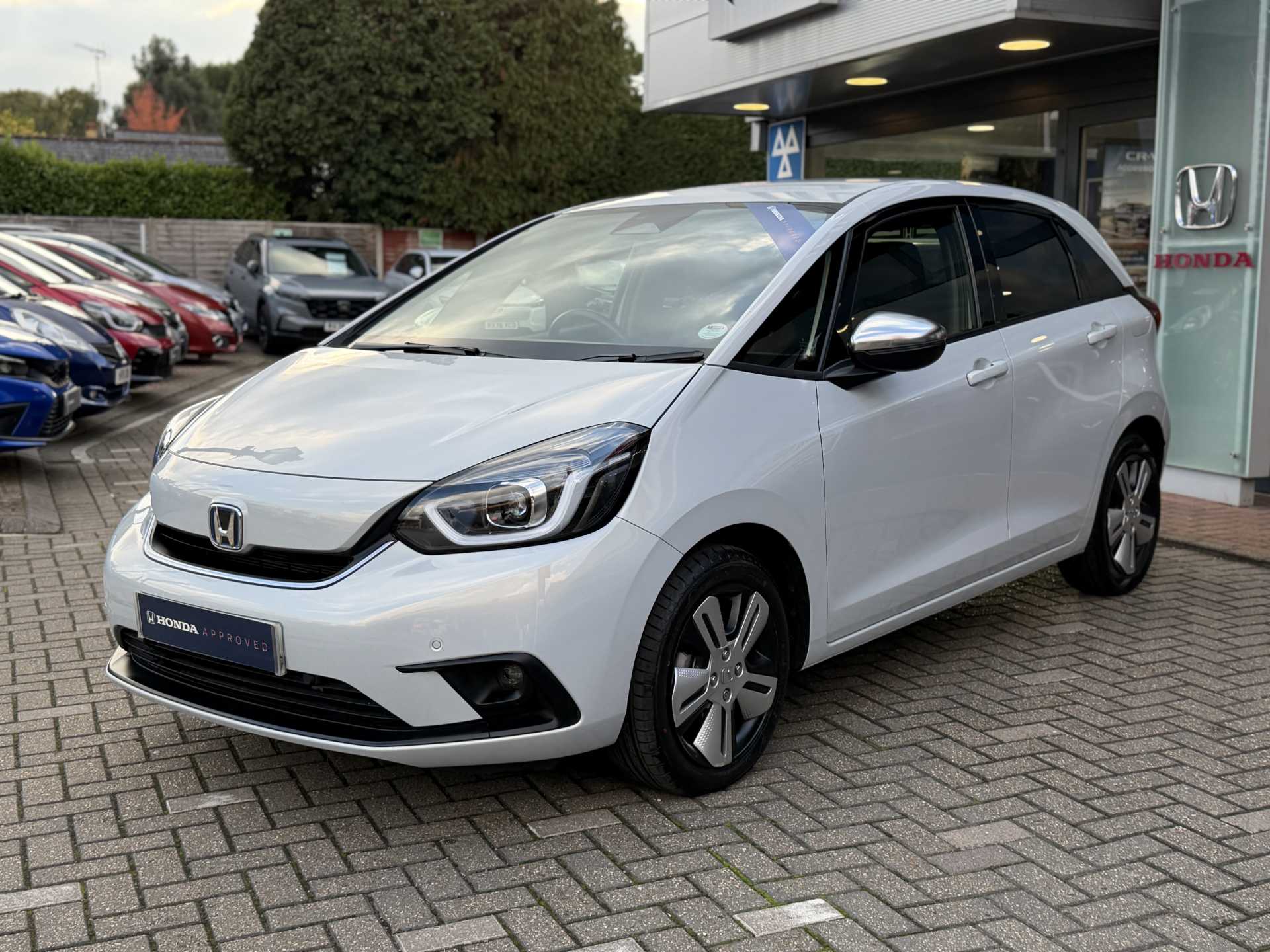 Honda Jazz 1.5 i-MMD Hybrid EX 5dr eCVT — image 10