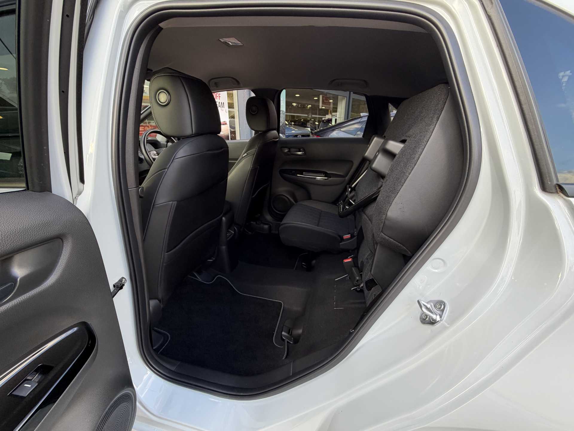 Honda Jazz 1.5 i-MMD Hybrid EX 5dr eCVT — image 18