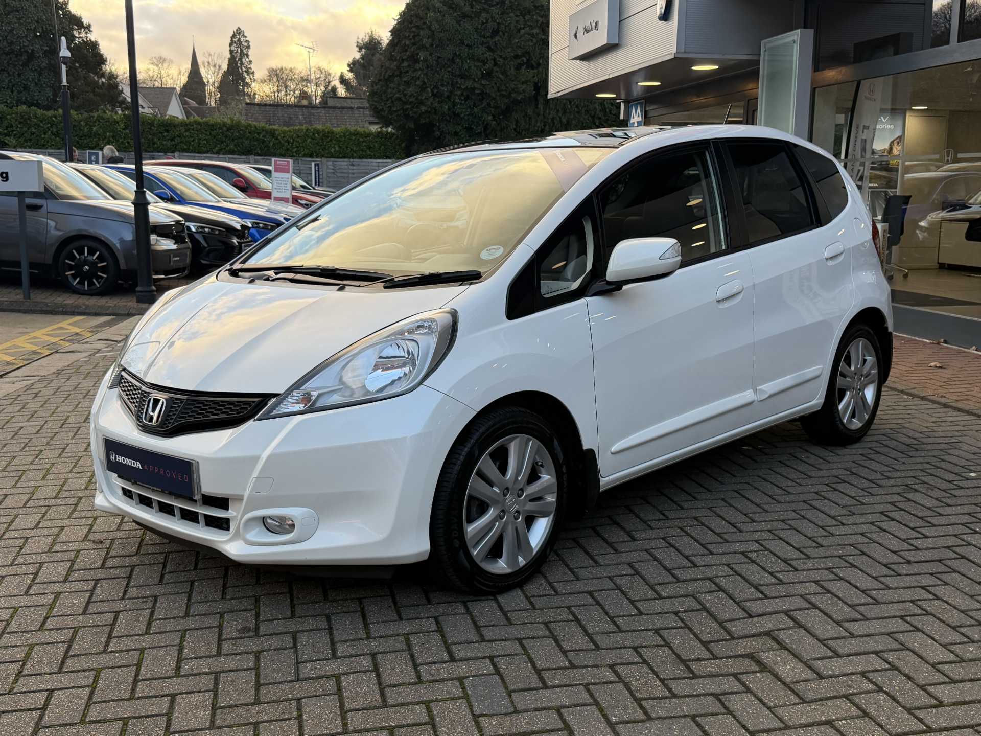 Honda Jazz 1.4 i-VTEC EXL 5dr CVT - Image 10