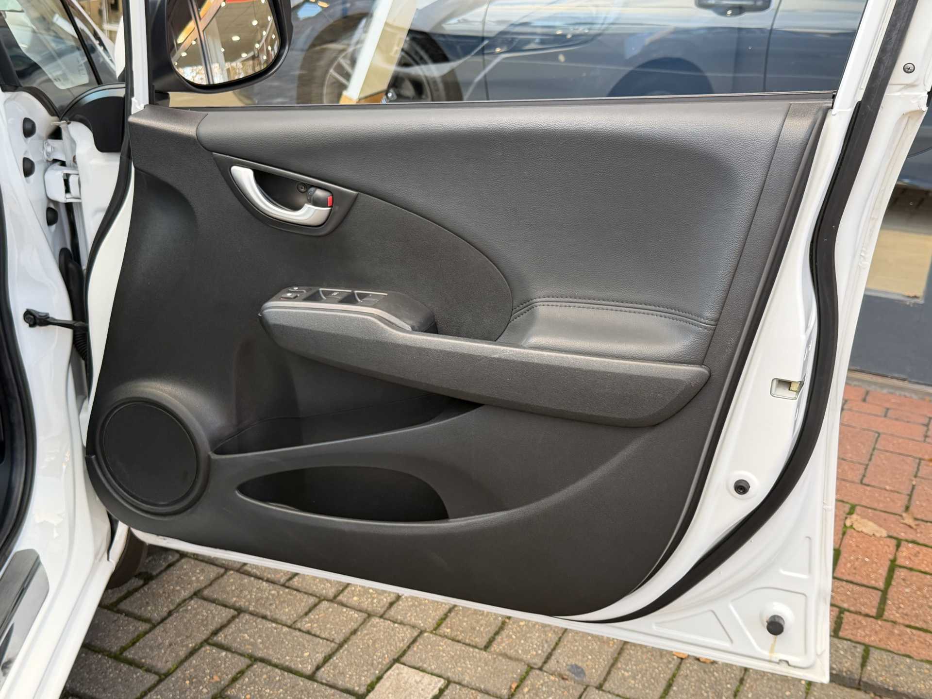 Honda Jazz 1.4 i-VTEC EXL 5dr CVT - Image 17