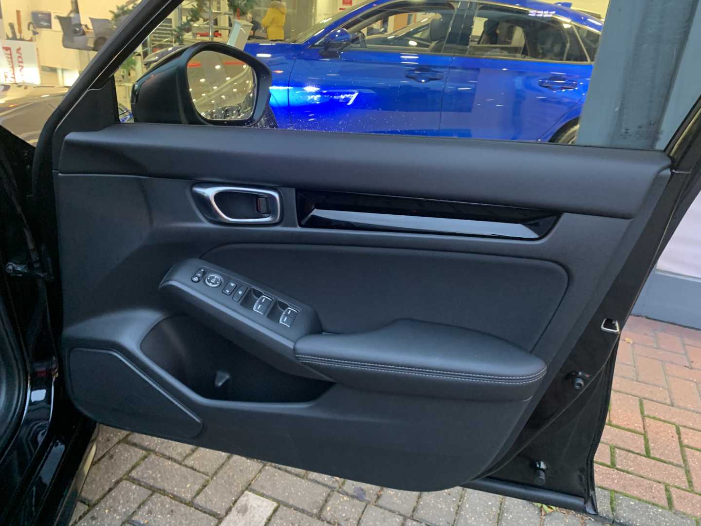 Honda CIVIC 2.0 eHEV Sport 5dr CVT - Image 17