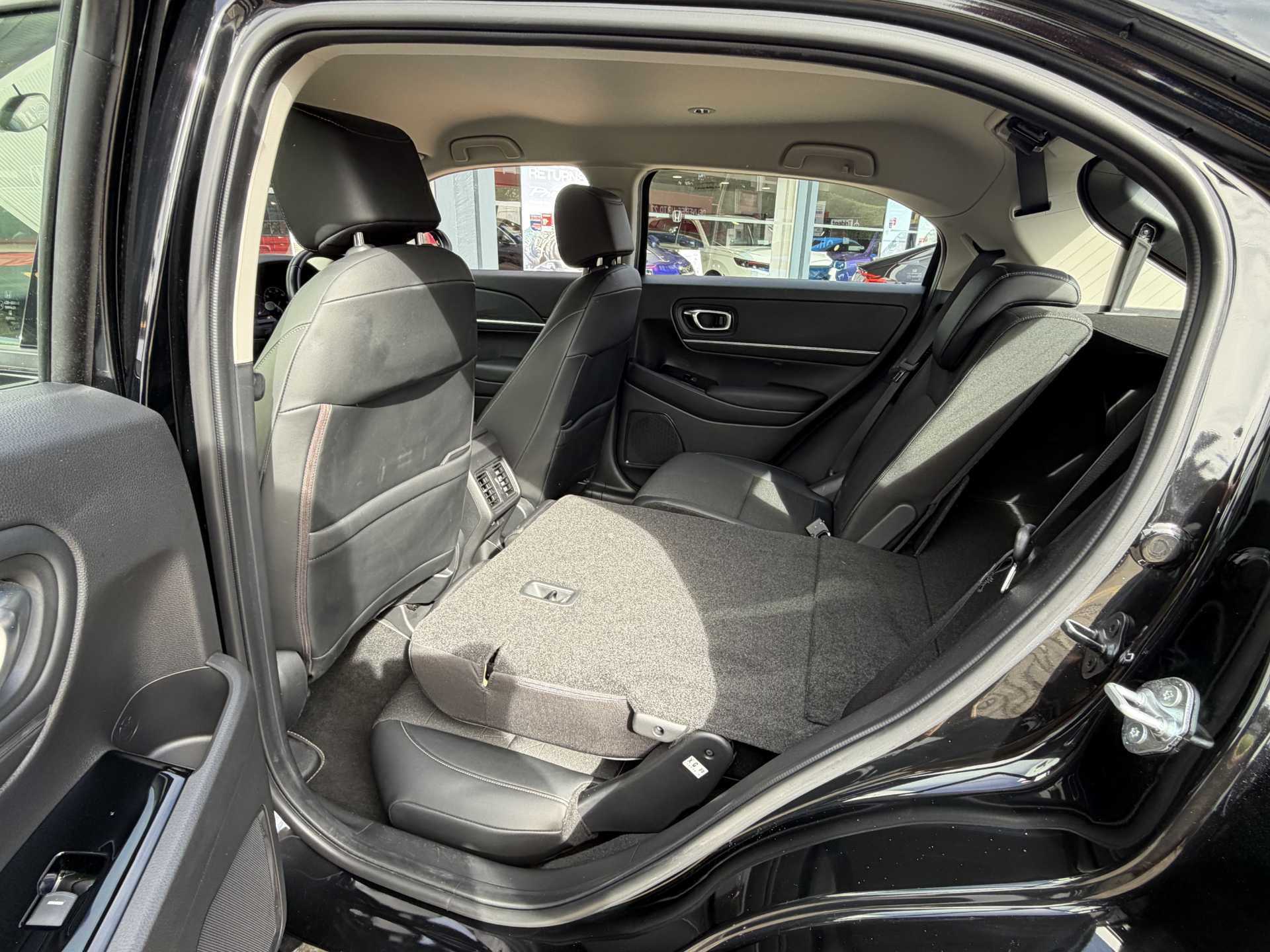 Honda HR-V 1.5 eHEV Advance 5dr CVT — image 19