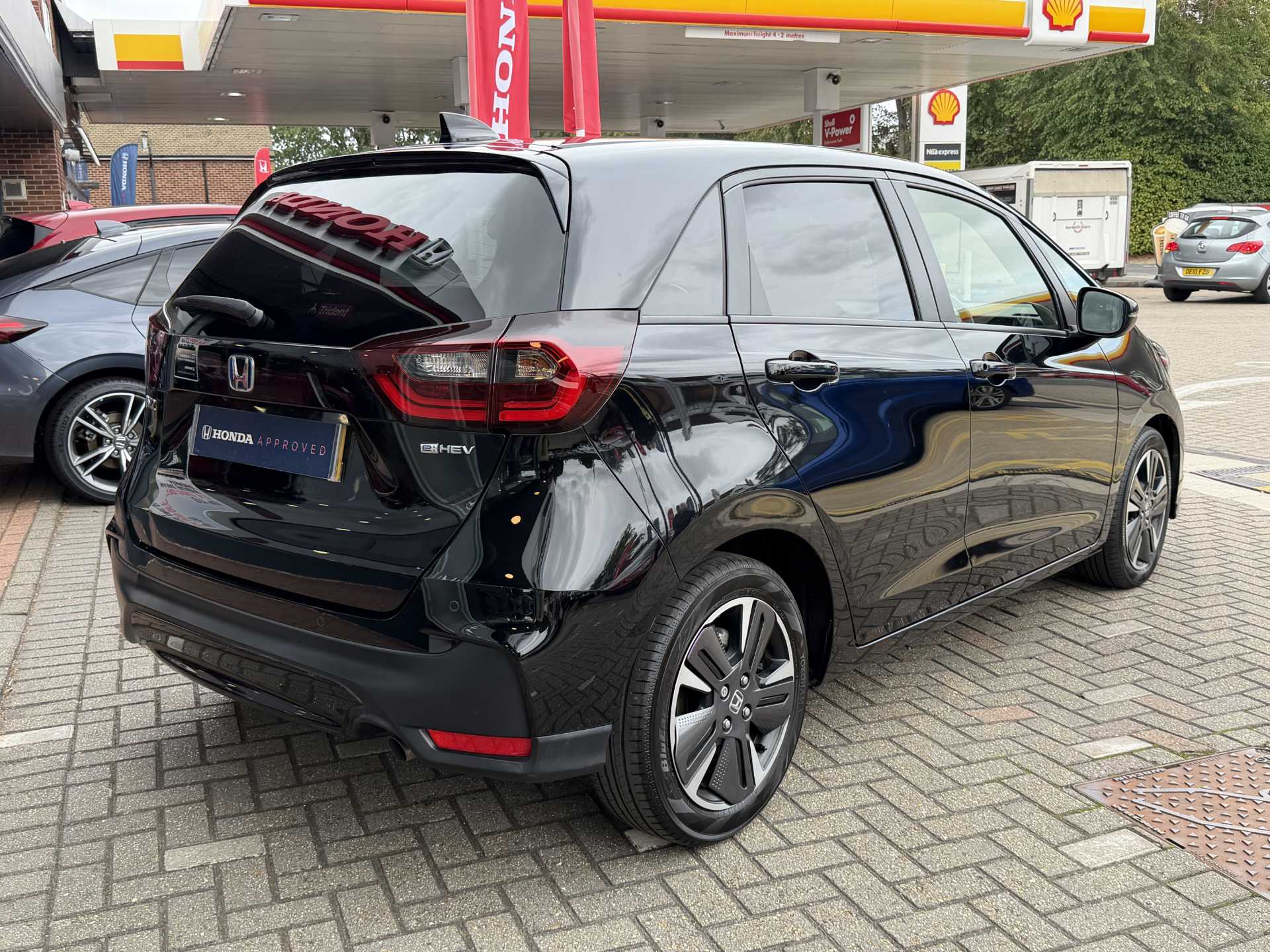 Honda Jazz 1.5 i-MMD Hybrid Advance 5dr eCVT — image 12