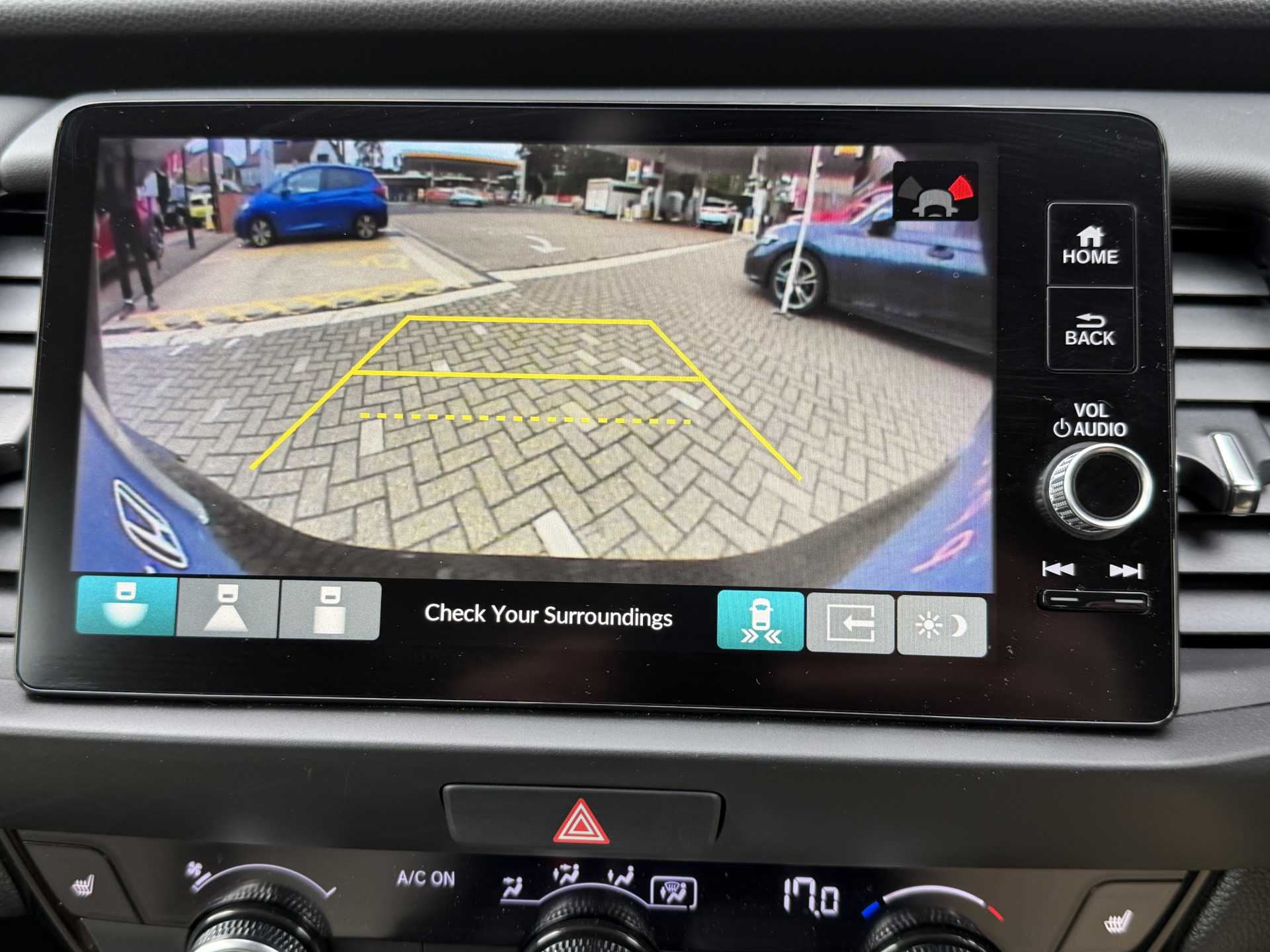 Honda Jazz 1.5 i-MMD Hybrid Advance 5dr eCVT — image 14