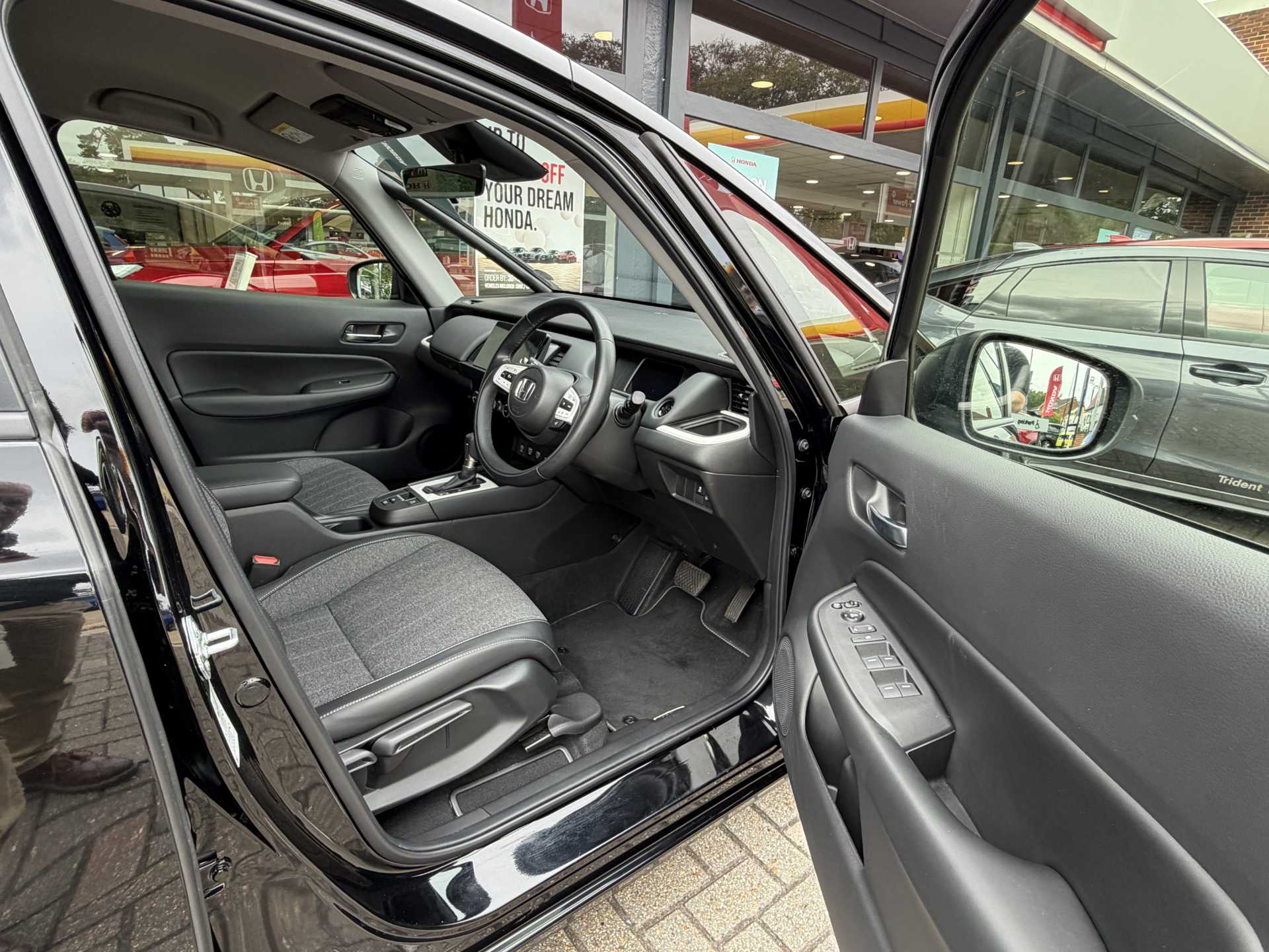 Honda Jazz 1.5 i-MMD Hybrid Advance 5dr eCVT — image 15