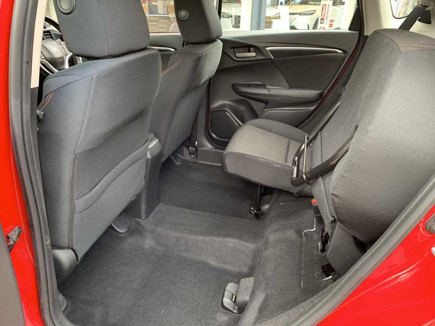 Honda JAZZ 1.5 i-VTEC Sport Navi 5dr - Image 18
