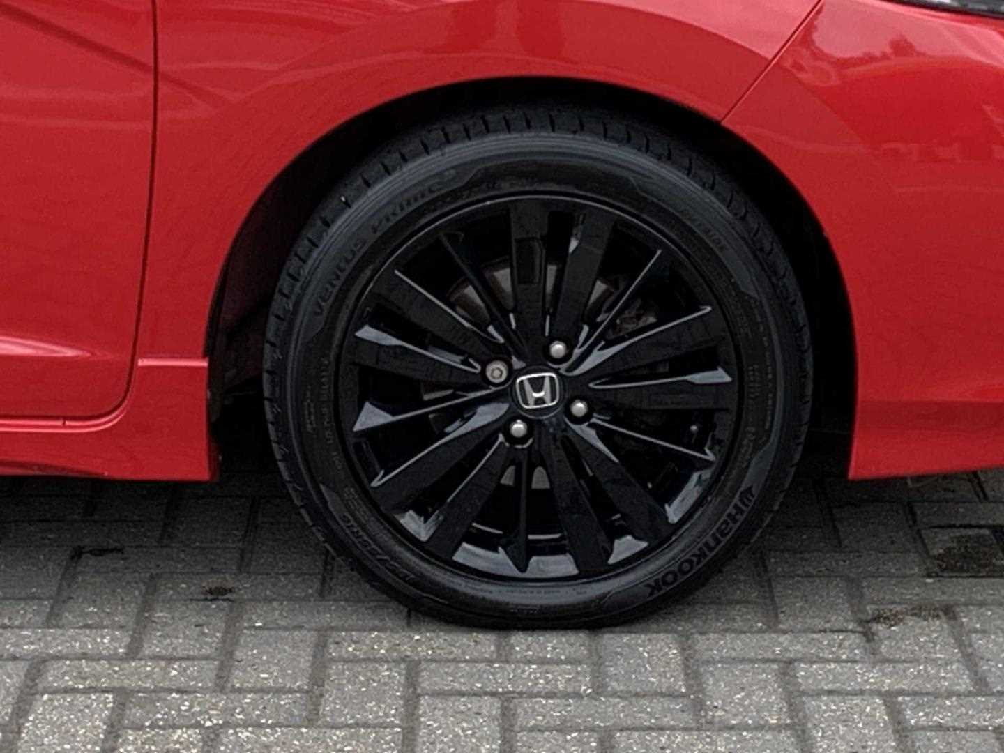 Honda JAZZ 1.5 i-VTEC Sport Navi 5dr - Image 9