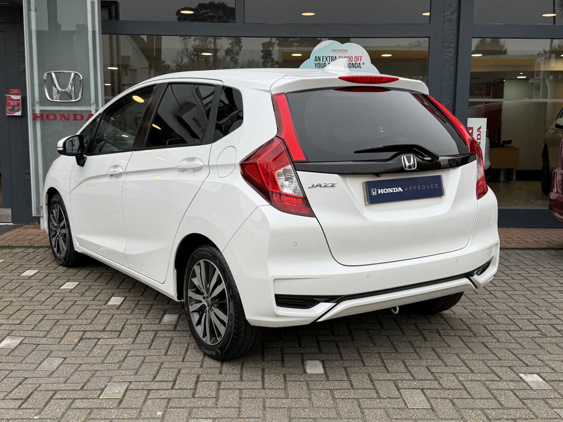 Honda Jazz 1.3 i-VTEC EX Navi 5dr CVT - Image 3