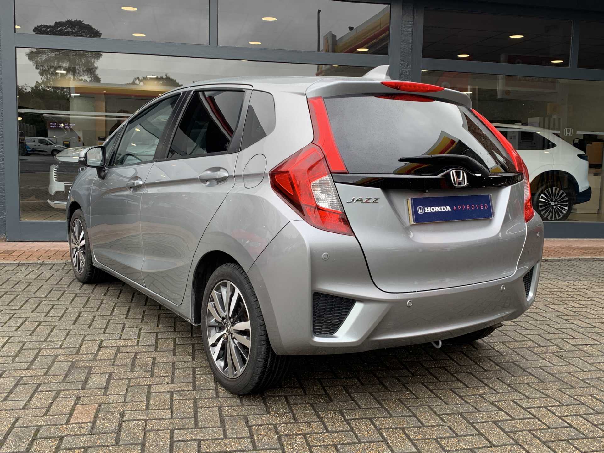 Honda Jazz 1.3 EX 5dr CVT - Image 3