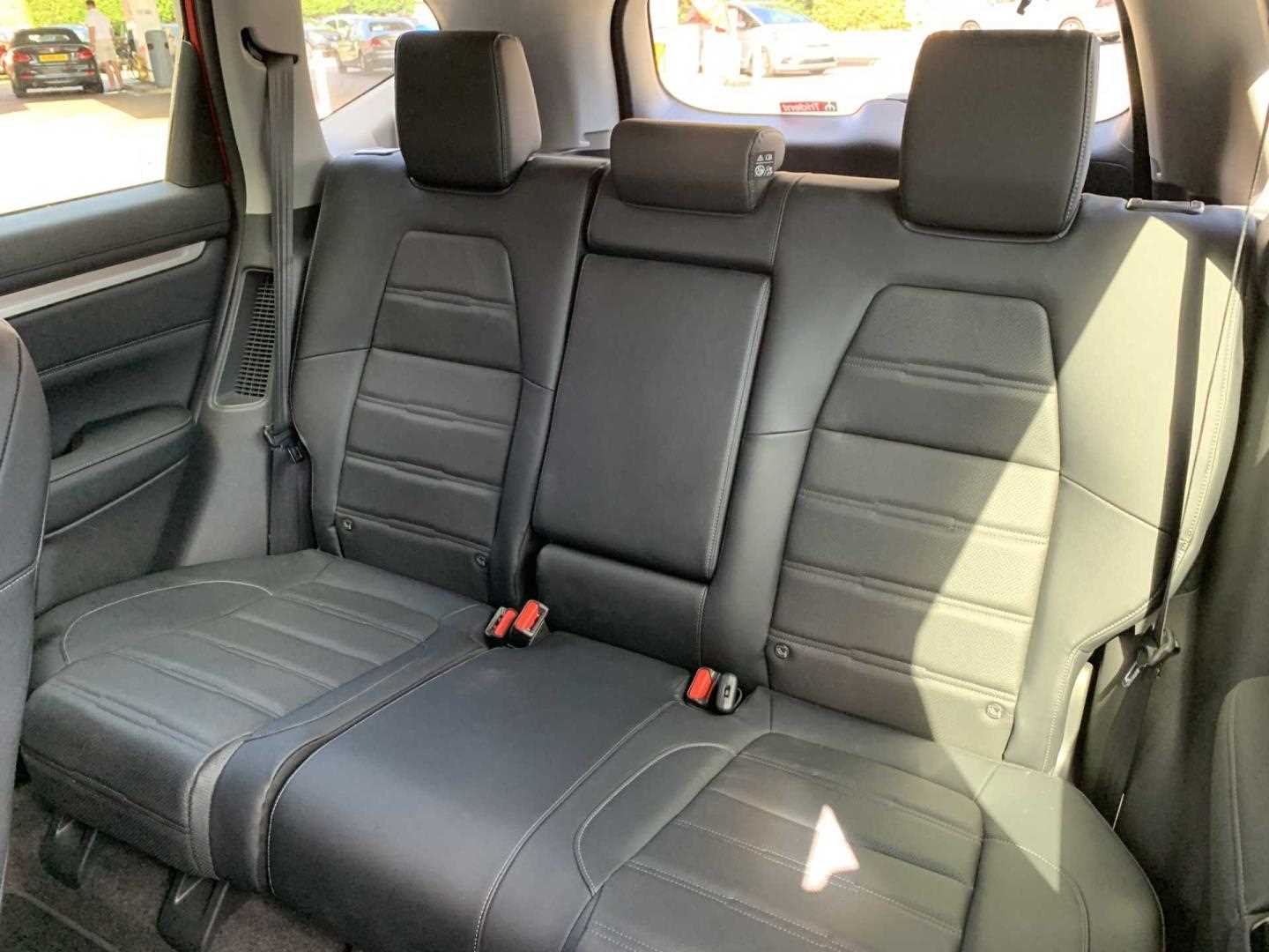 Honda CR-V 2.0 i-MMD Hybrid SR 2WD 5dr eCVT - Image 8