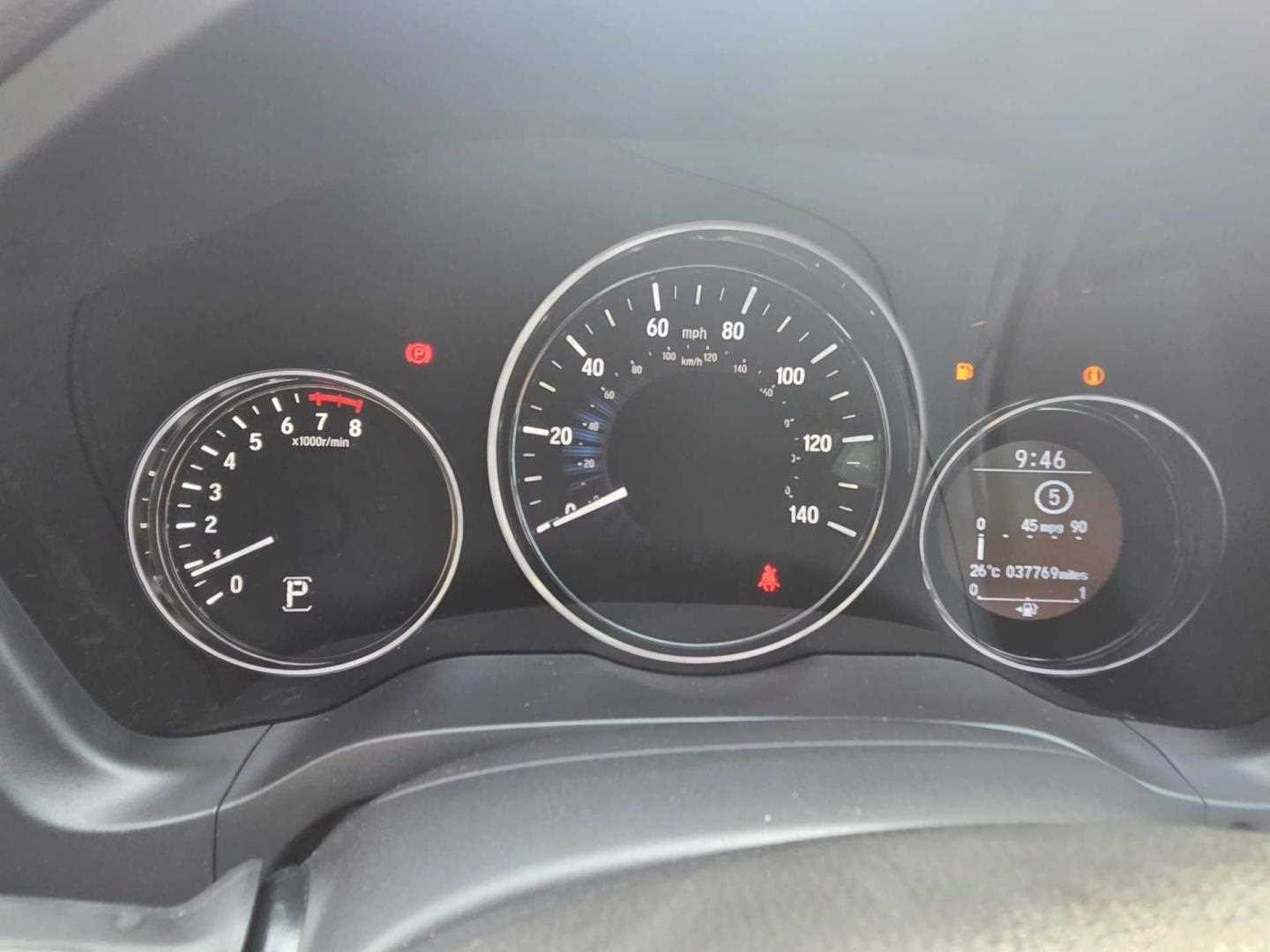 Honda HR-V 1.5 i-VTEC SE Navi CVT 5dr - Image 11